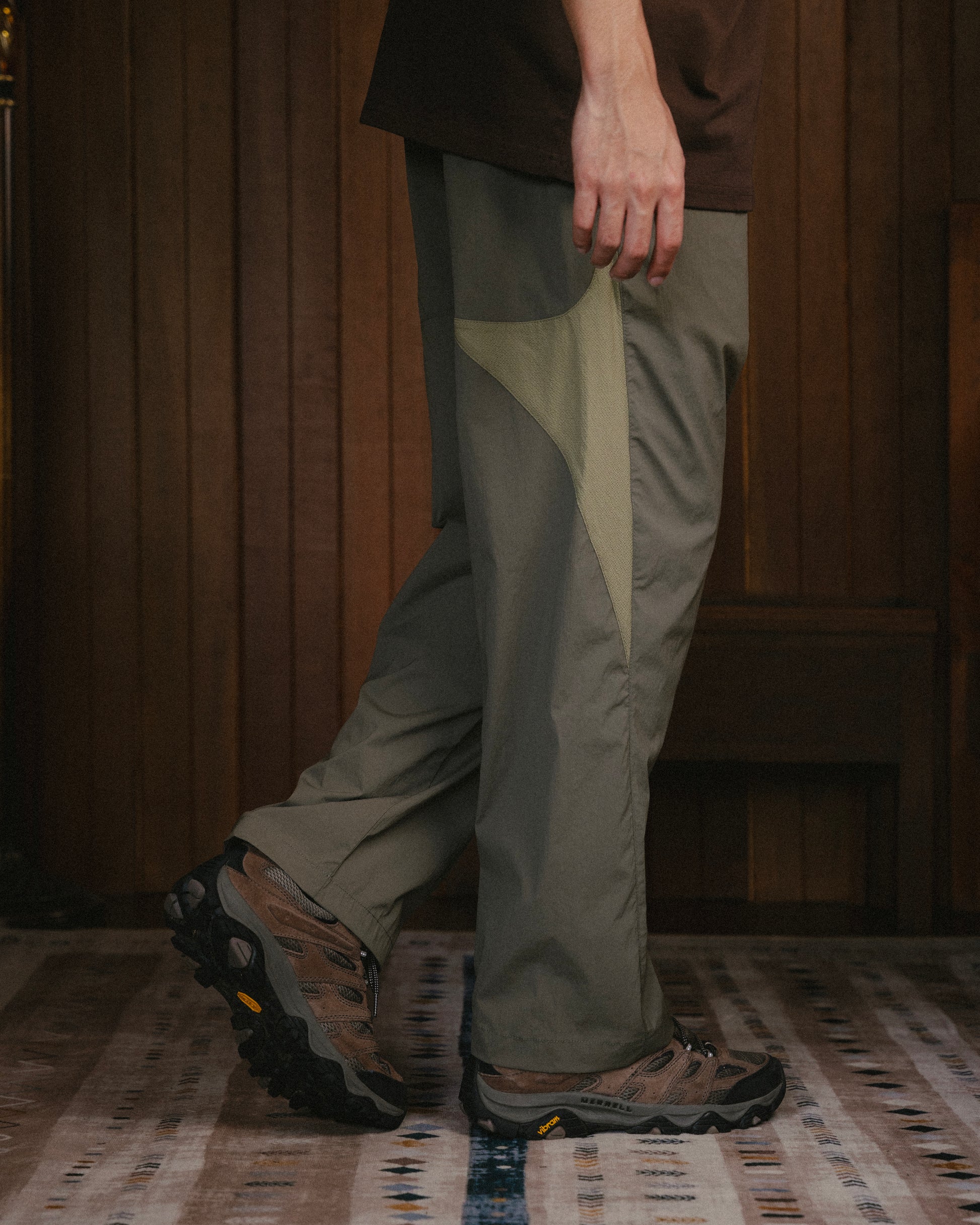 Wanderer Easy Pants V2 (Ash Brown) - BEV C multi label store