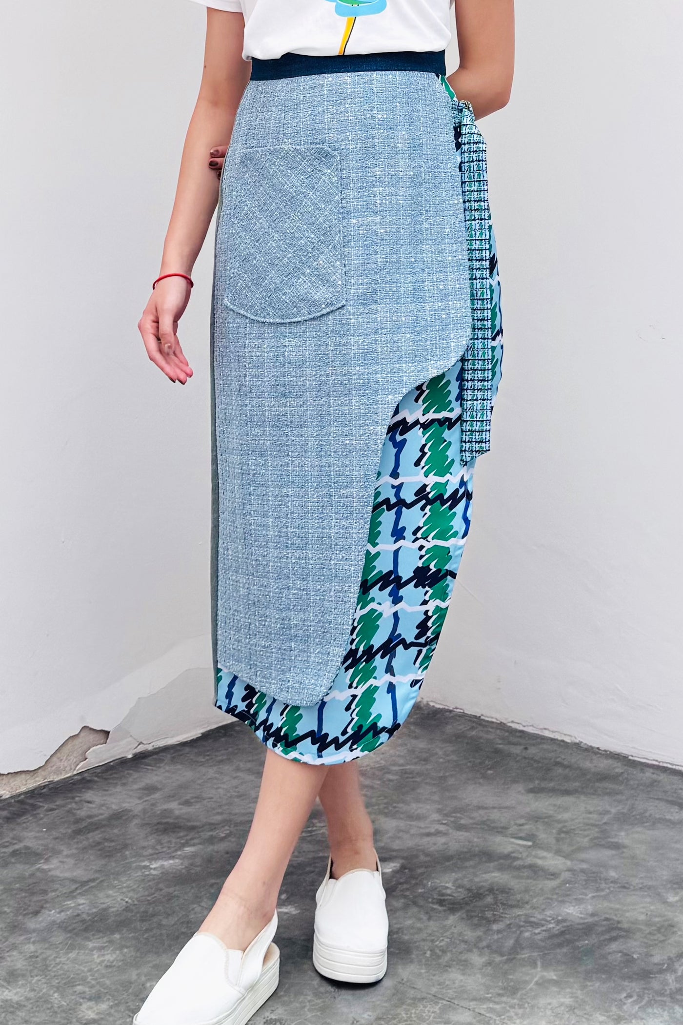 LUNAR 2025 SK03B || CHU SKIRT - BEV C multi label store