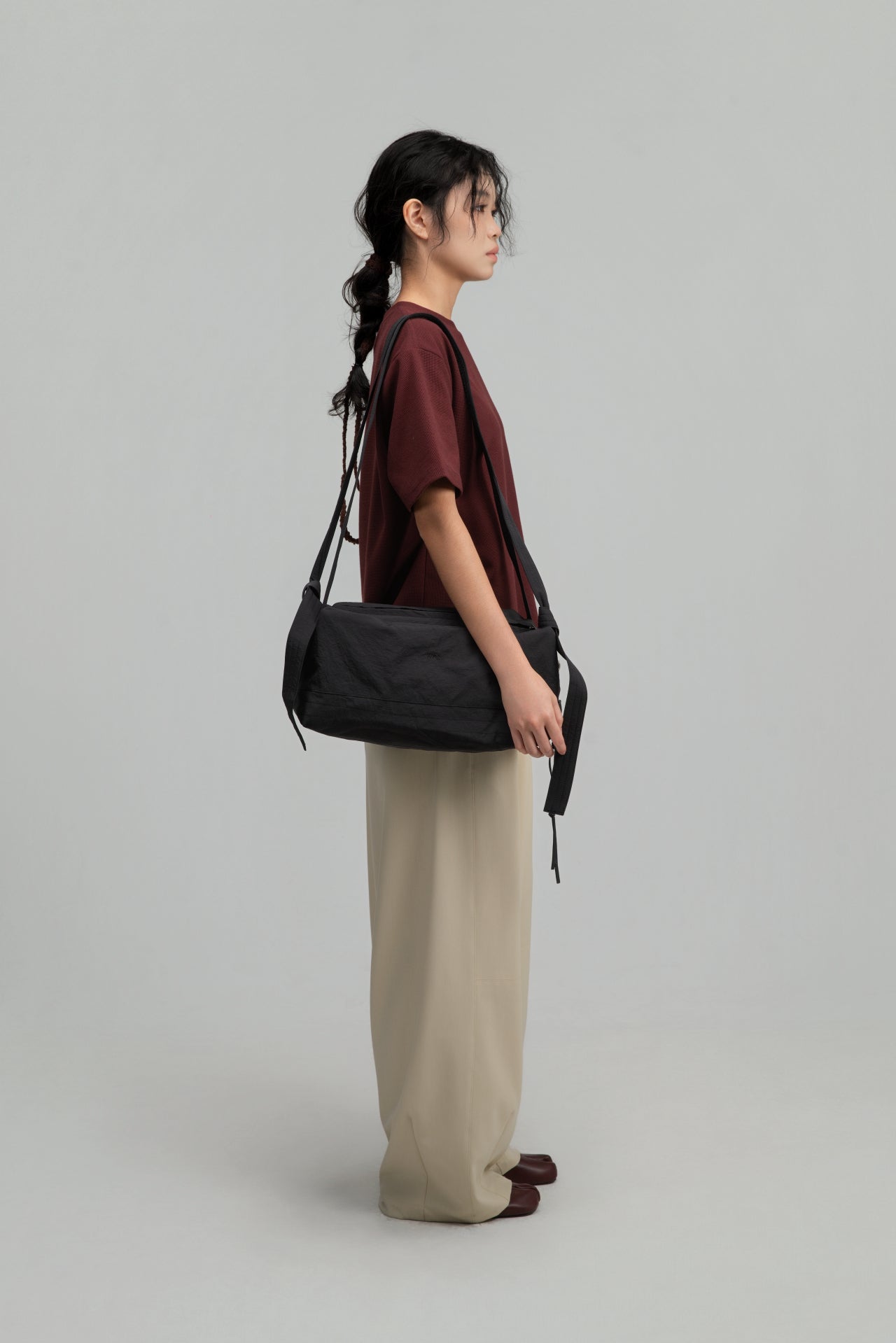 Medium Loaf Nylon Bag (Black) - BEV C multi label store