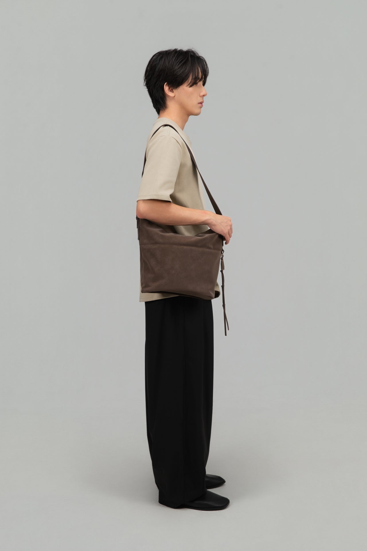 Small Soft Snow Leather Bag (Espresso) - BEV C multi label store