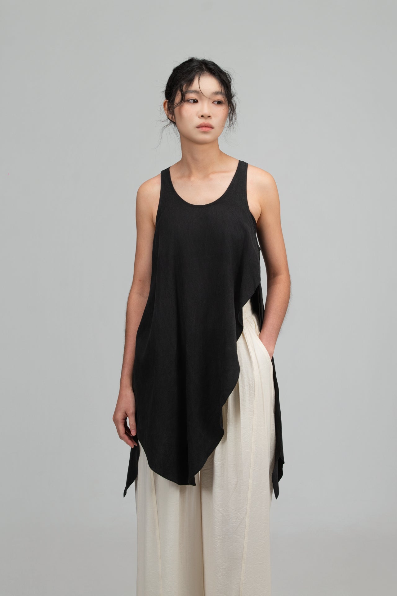 Asymmetrical Layering Long Tank Top (Black) - BEV C multi label store