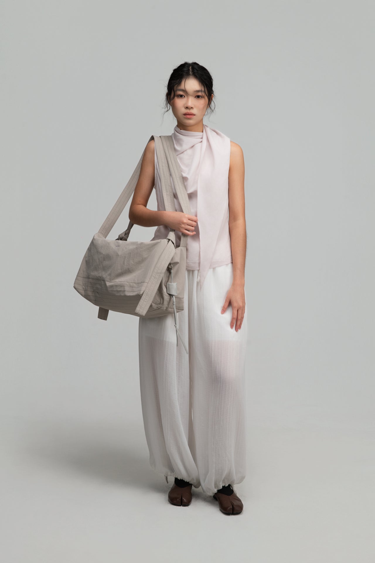 Large Loaf Nylon Bag (Olive Grey) - BEV C multi label store