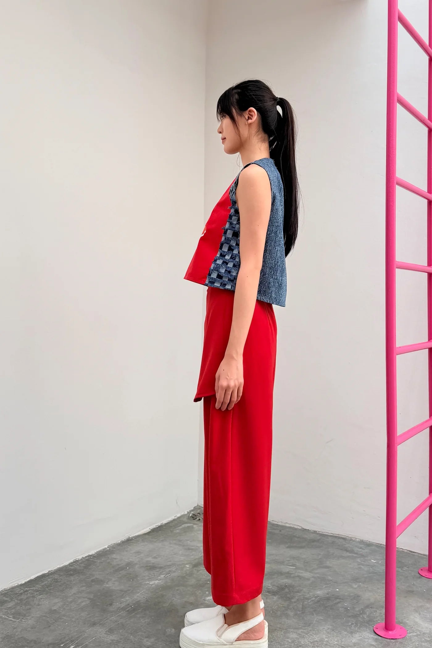 LUNAR 2026 LP02B || KINDLE TROUSERS - BEV C multi label store