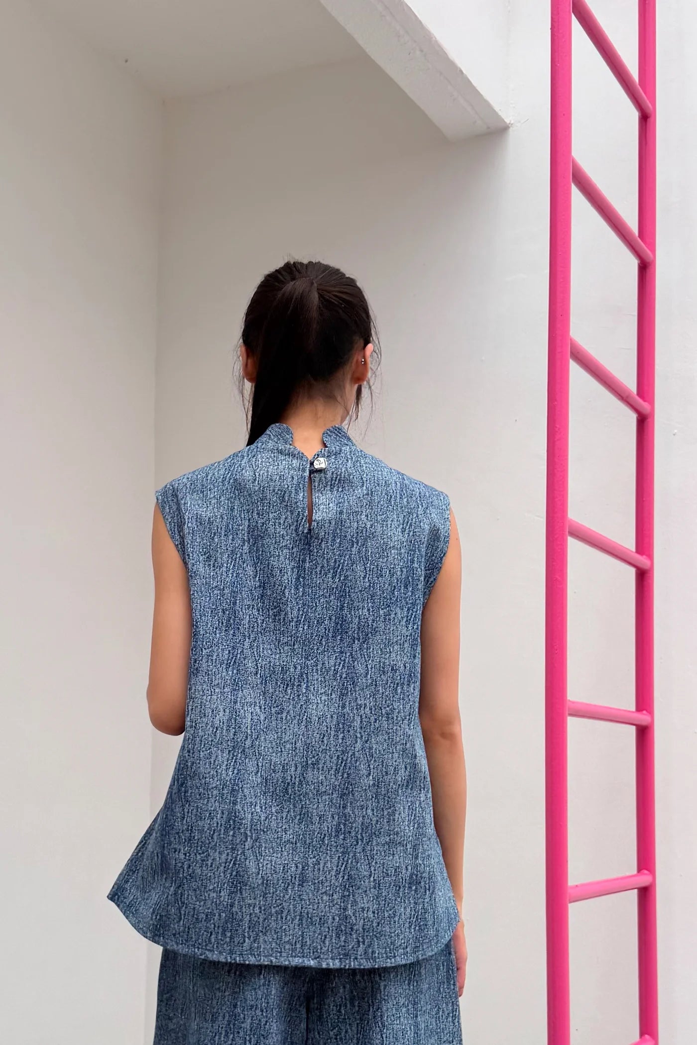 LUNAR 2026 TT03 || MEADOW OVERSIZED TOP