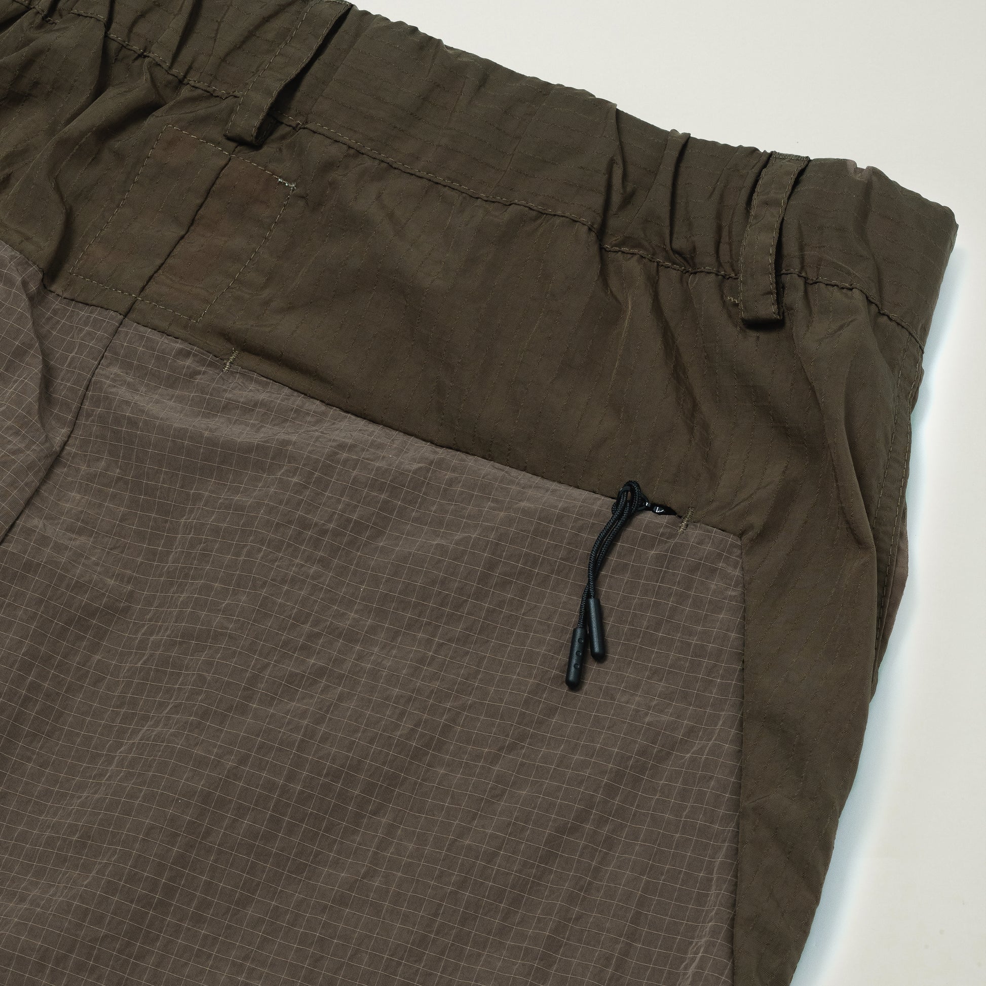 Mount Pants (UMBER) - BEV C multi label store