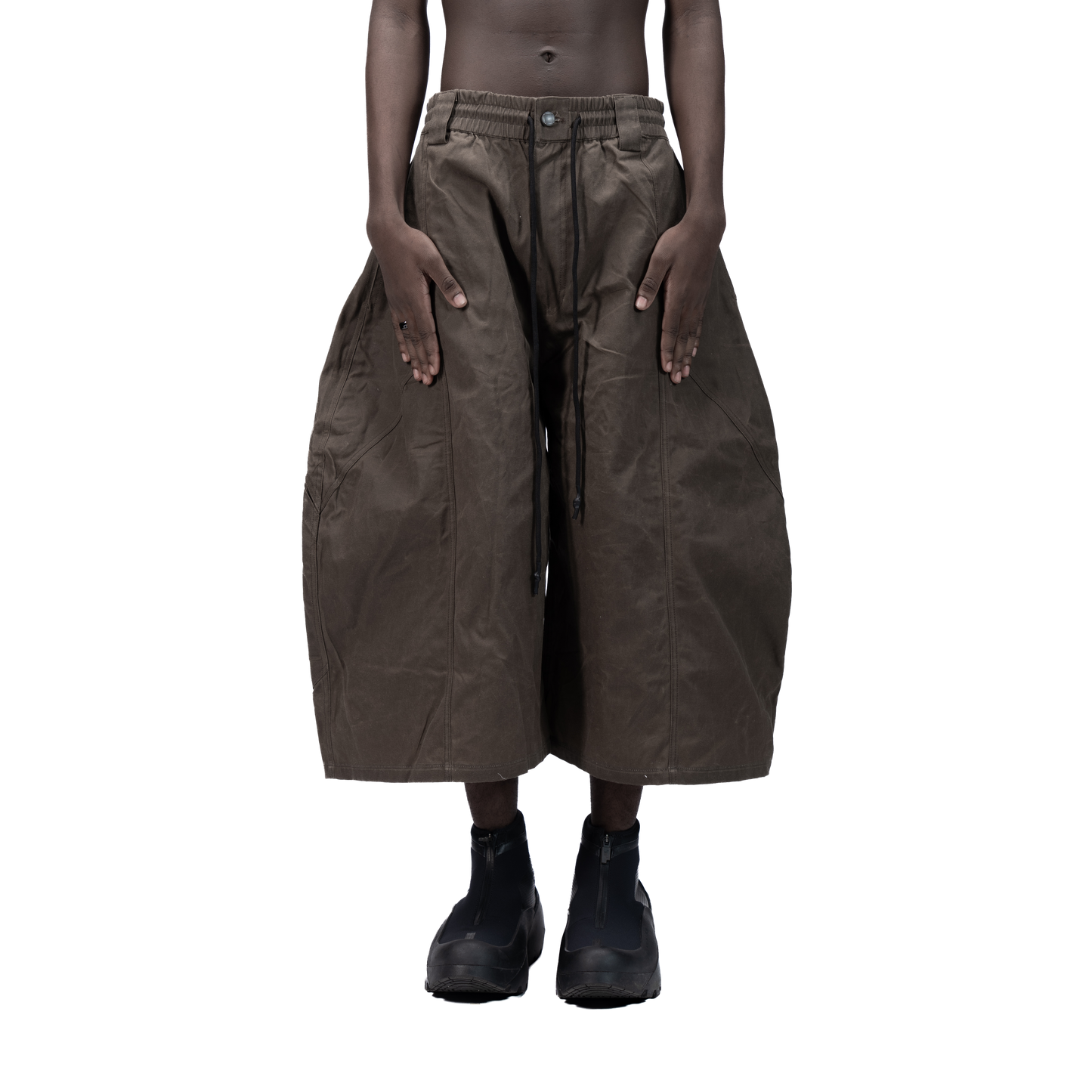 SPLIT CURVE JORTS - BROWN - BEV C multi label store