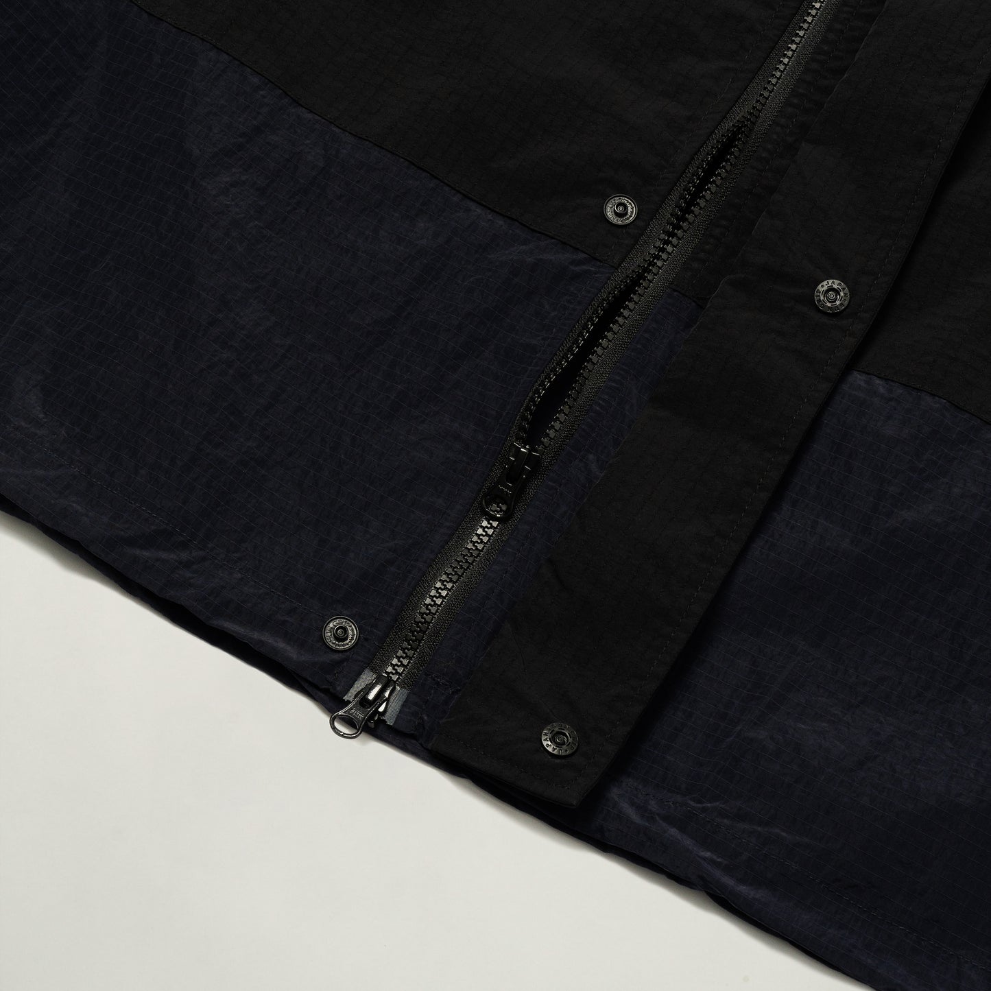Rocky Parka (Midnight) - BEV C multi label store