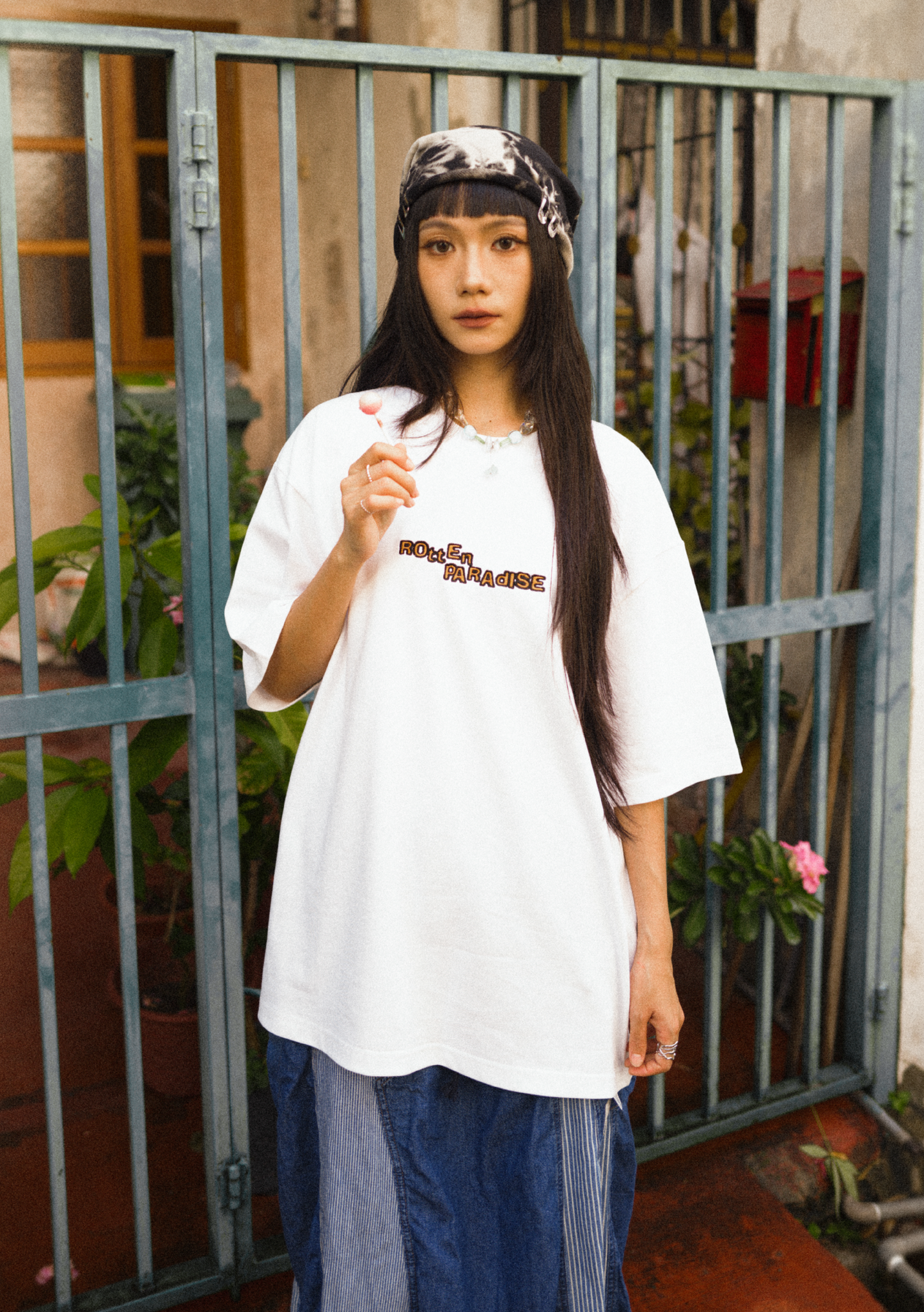 Working Brain Tee White - BEV C multi label store