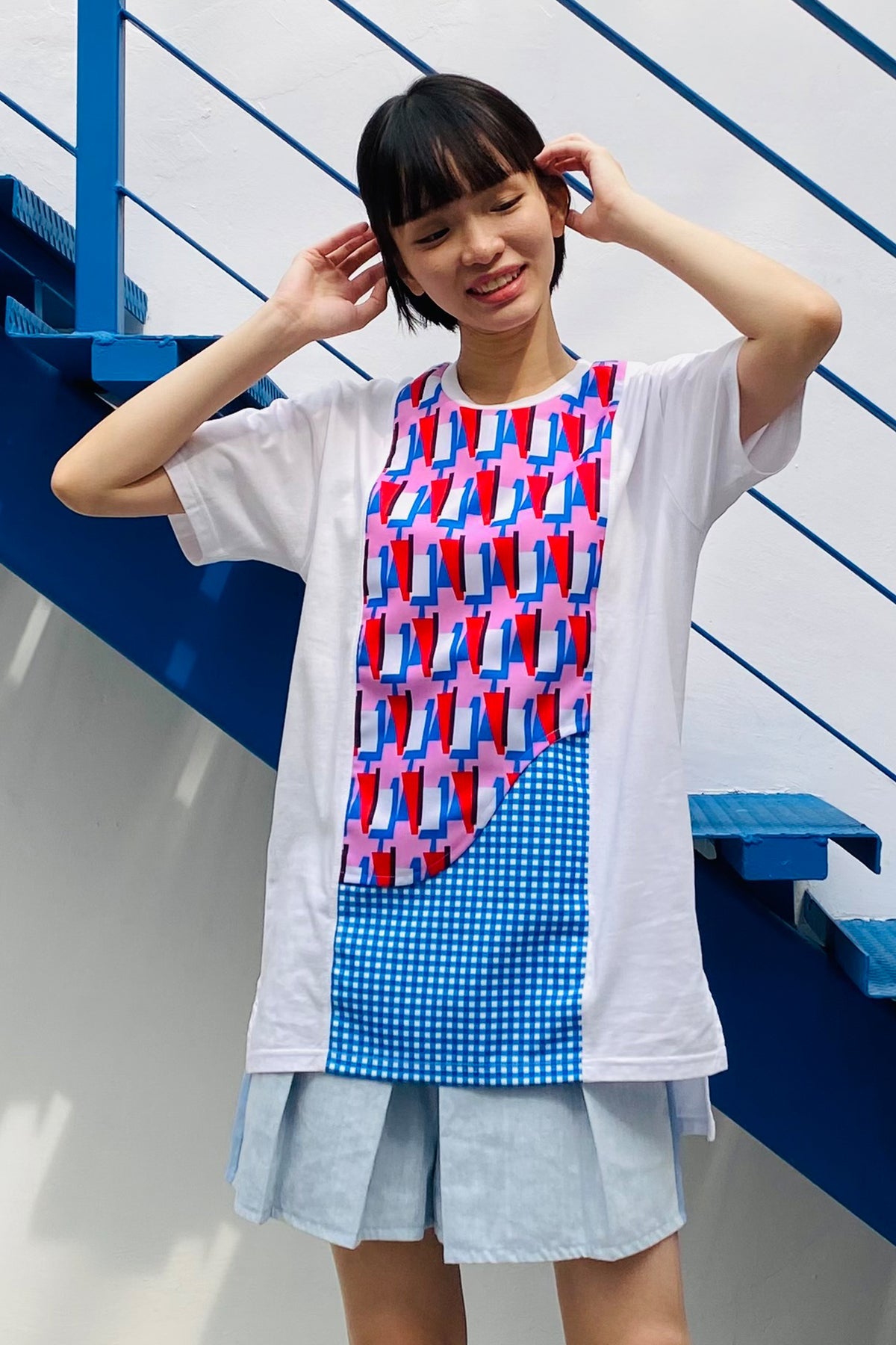 S07 UNISEX TEE || PINK CARROT - BEV C multi label store
