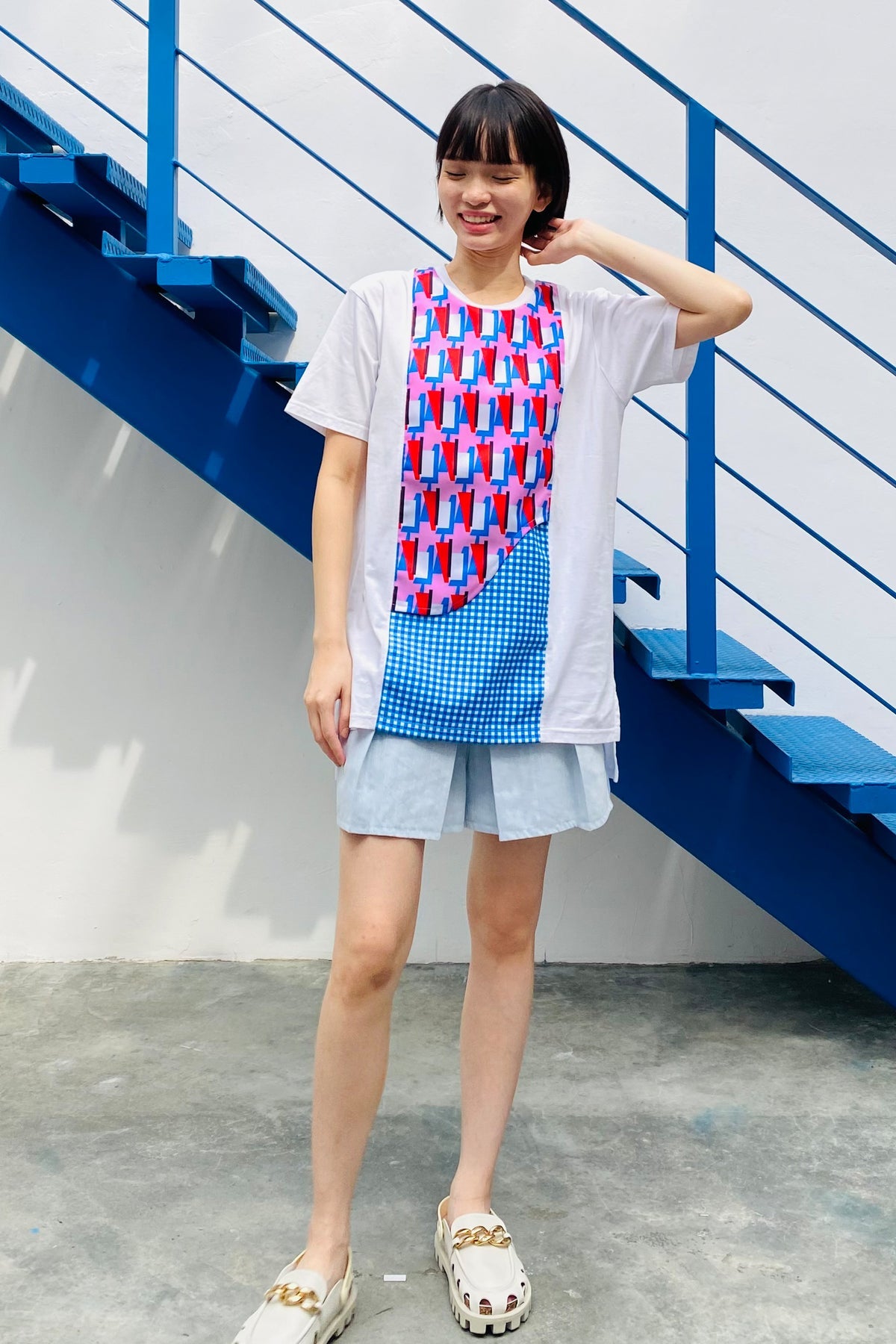 S07 UNISEX TEE || PINK CARROT - BEV C multi label store