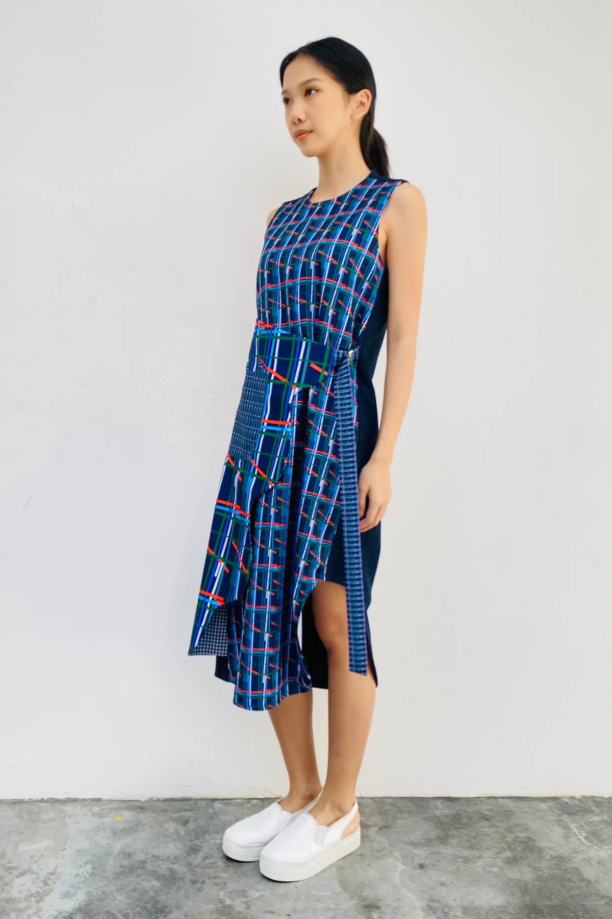 S18 DD02B || CONTRASTING CHECKS RIPPLE DRESS - BEV C multi label store