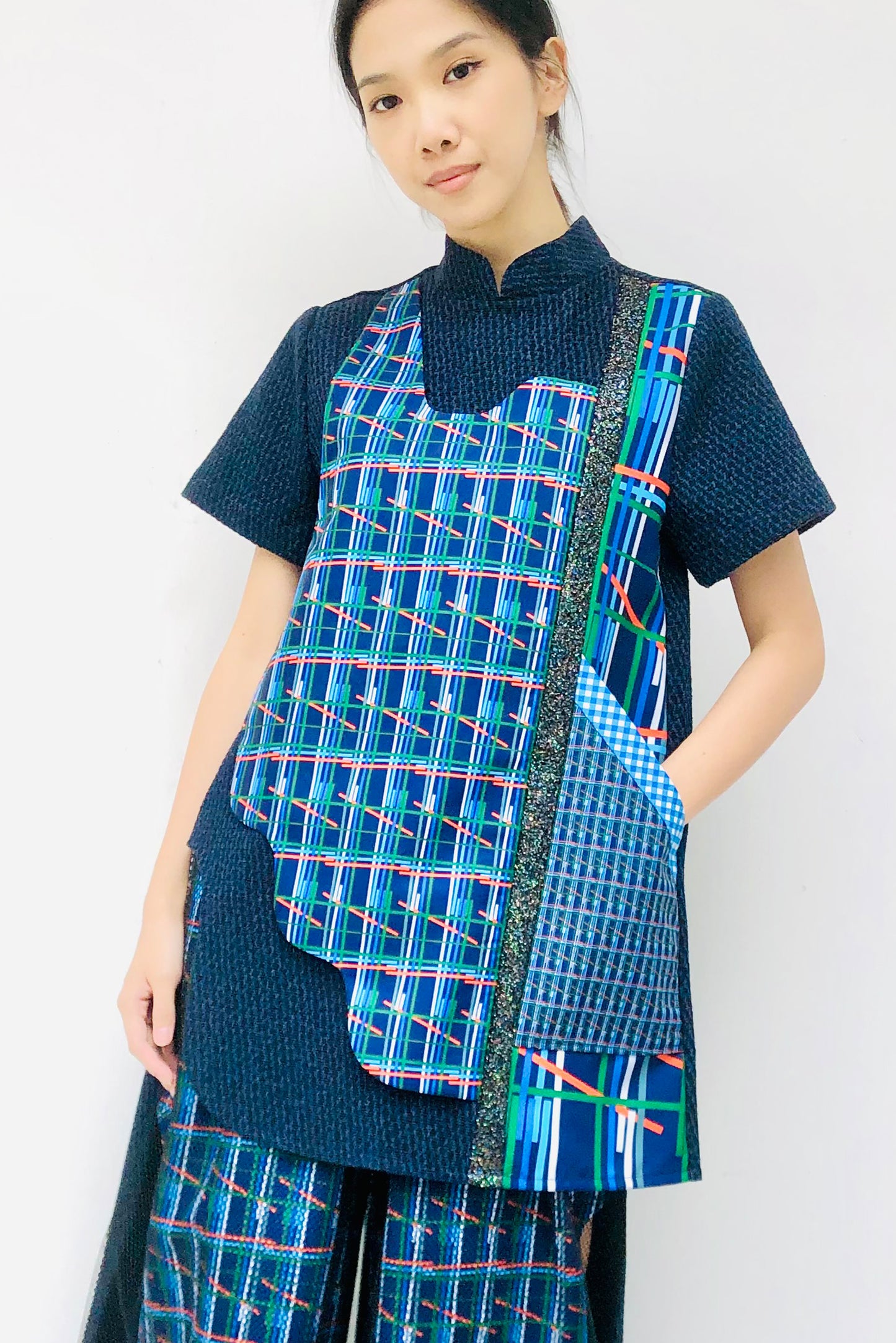 S18 TT06 || GROCERY BASKET TOP - BEV C multi label store