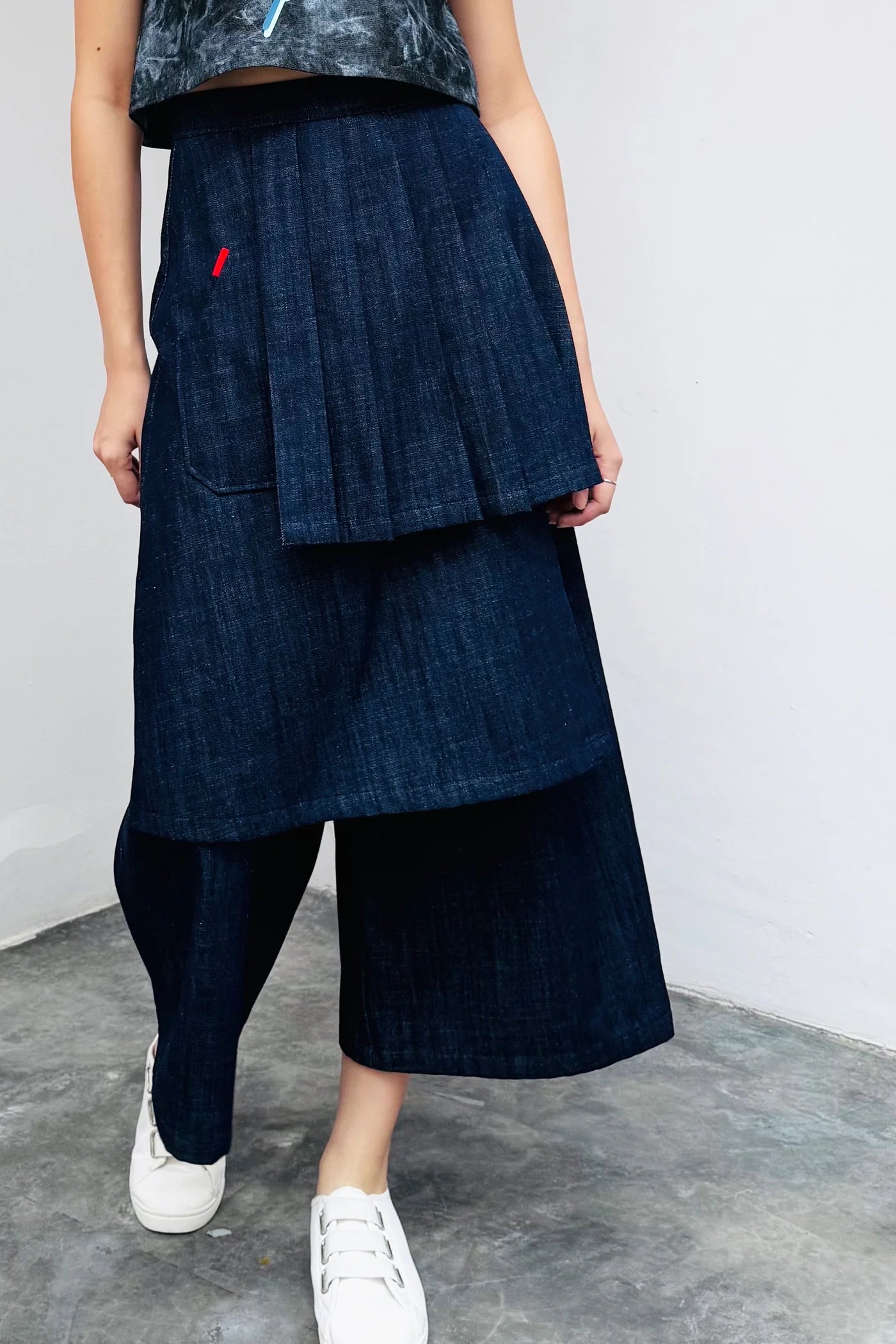S20 LP01 || ECLIPSE TROUSERS - BEV C multi label store