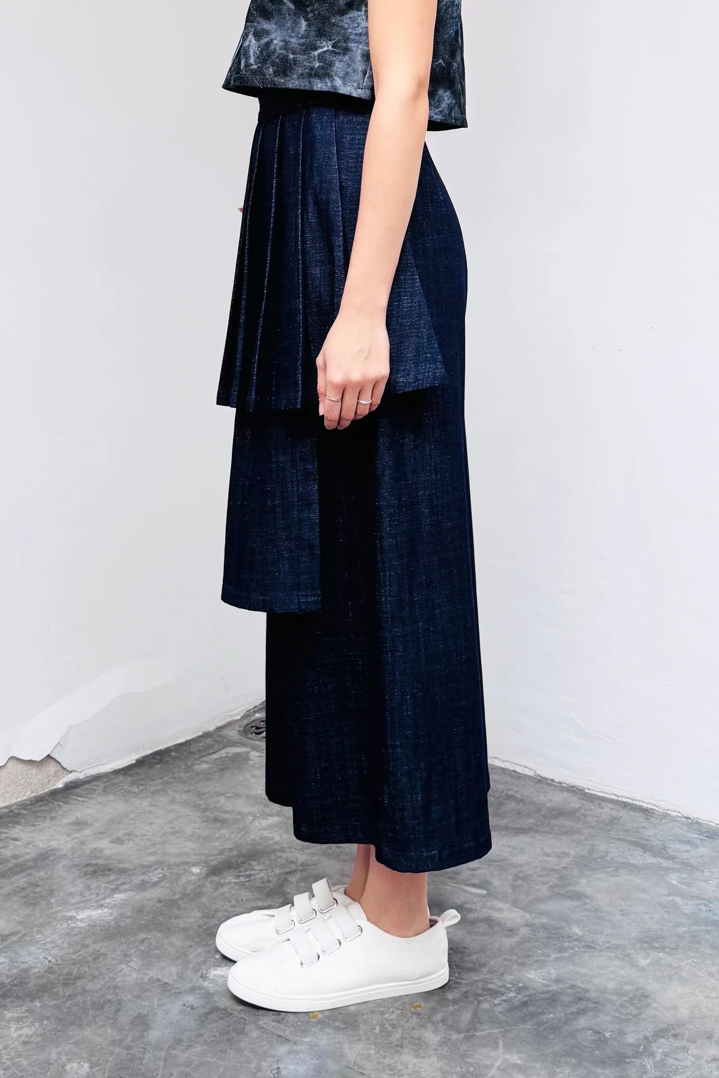 S20 LP01 || ECLIPSE TROUSERS - BEV C multi label store