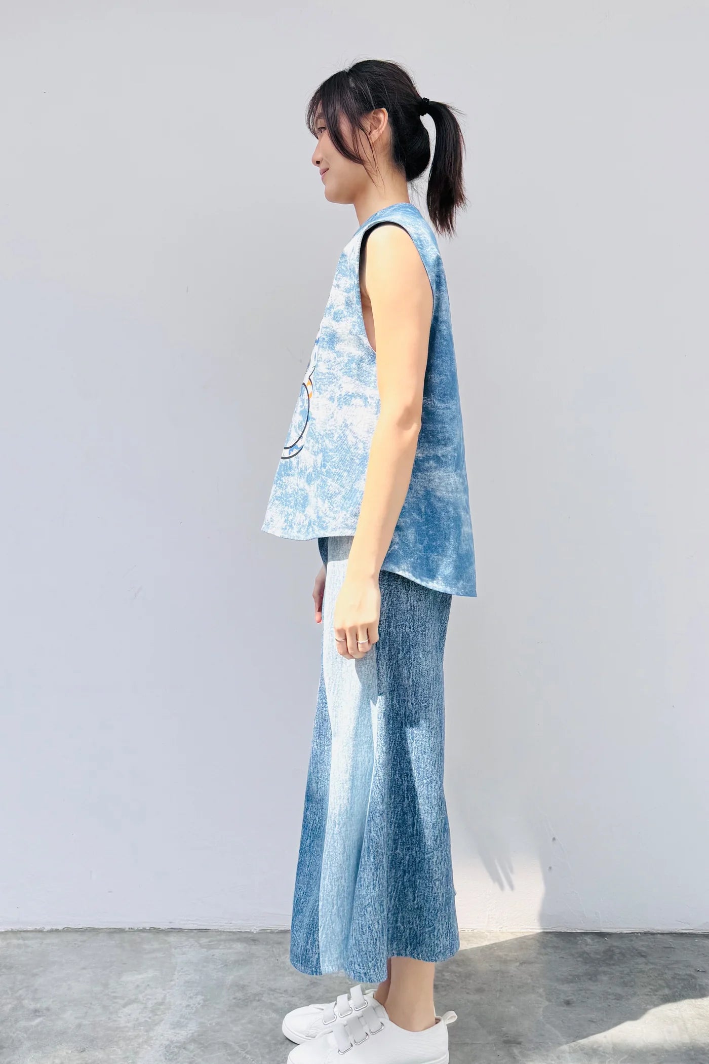 S20 TT09 || ME TIME OVERSIZED TOP - BEV C multi label store