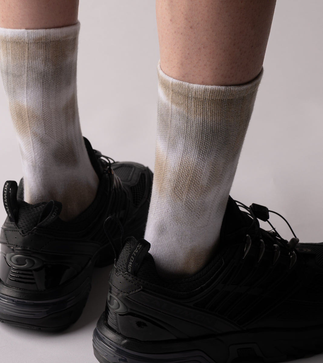 Spray Dye Crew Casual Socks - Drip Sand - BEV C multi label store