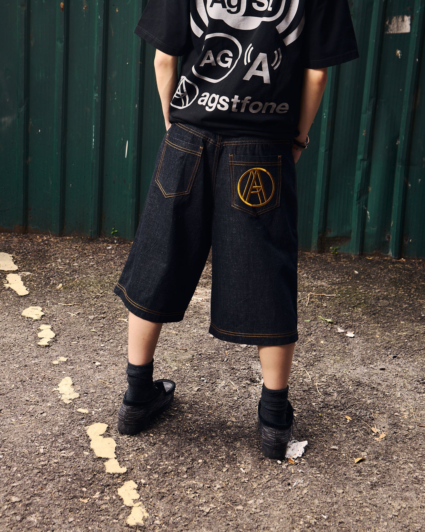 OVERLAP RAW SHORTS - BEV C multi label store
