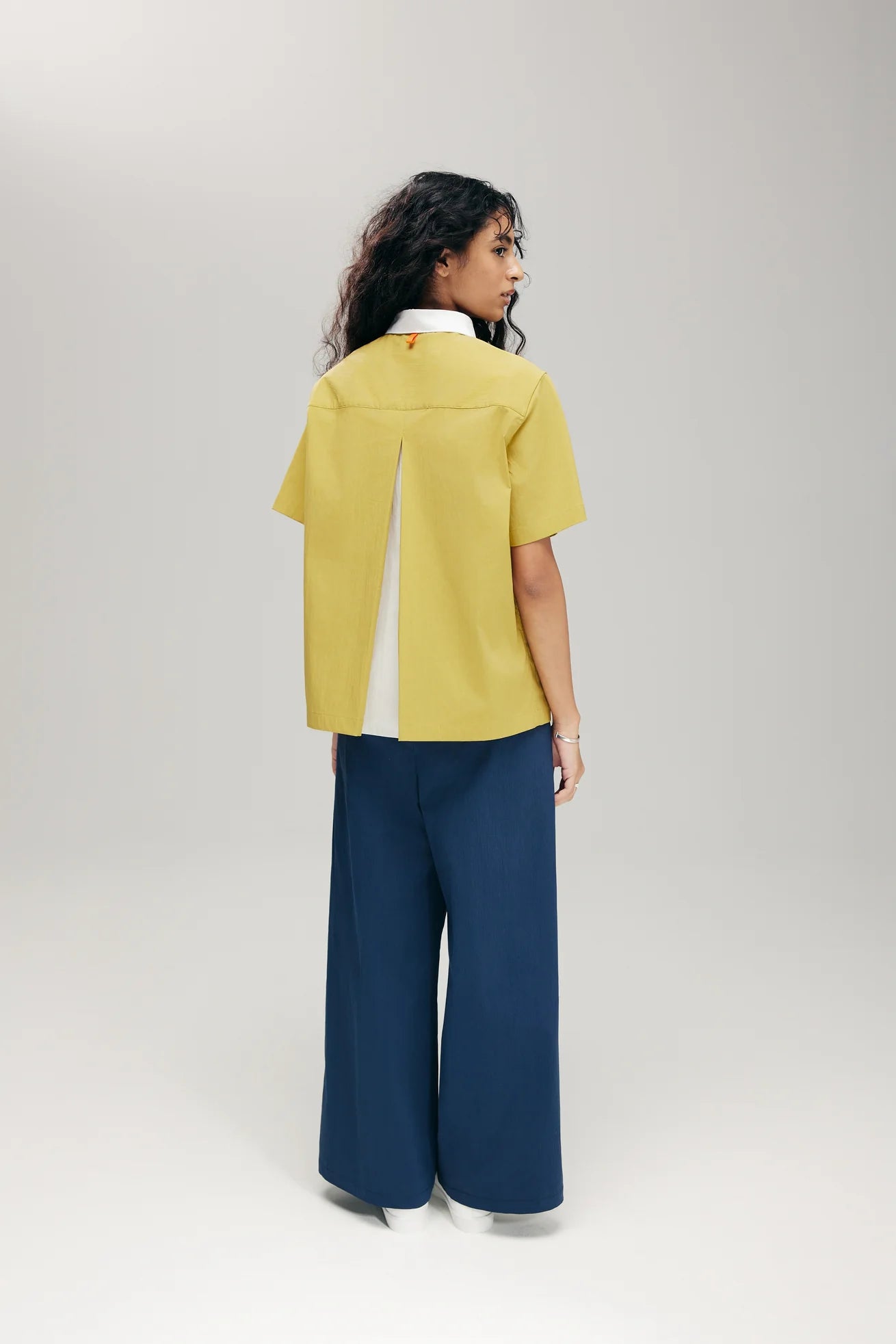 SENSU HALF-PLACKET SHIRT IN LIME & WHITE - BEV C multi label store