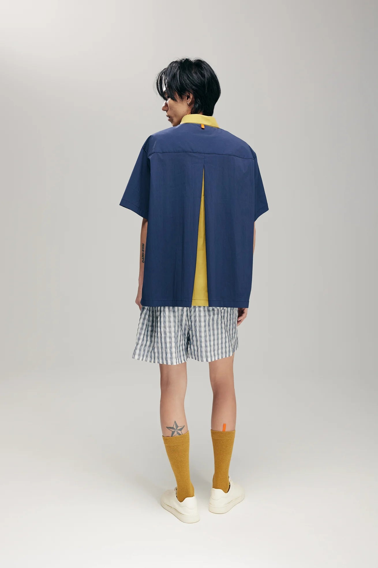 SENSU HALF-PLACKET SHIRT IN NAVY & LIME - BEV C multi label store