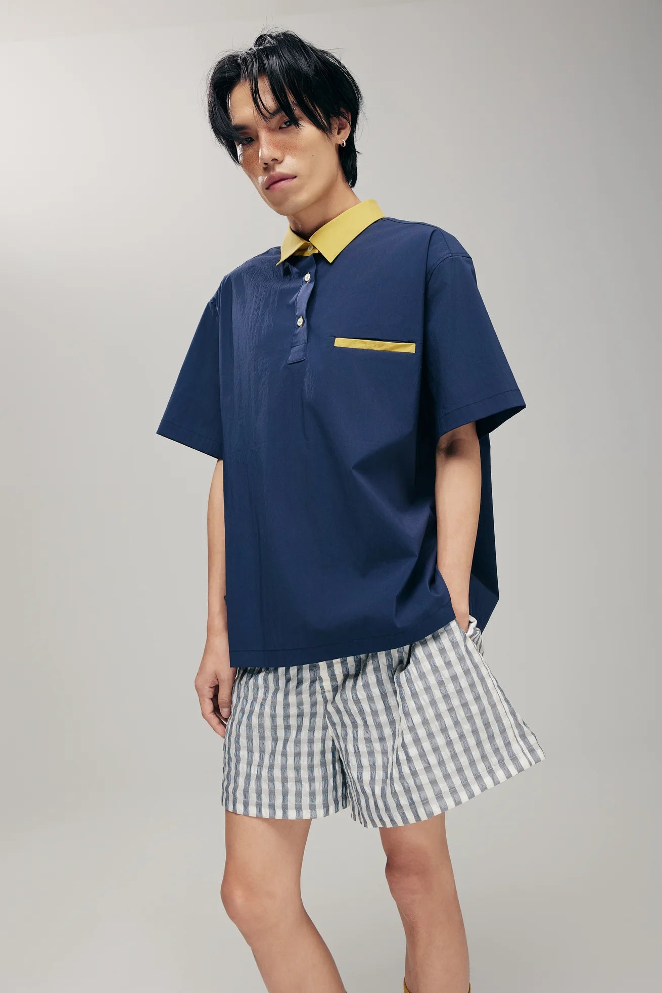 SENSU HALF-PLACKET SHIRT IN NAVY & LIME - BEV C multi label store