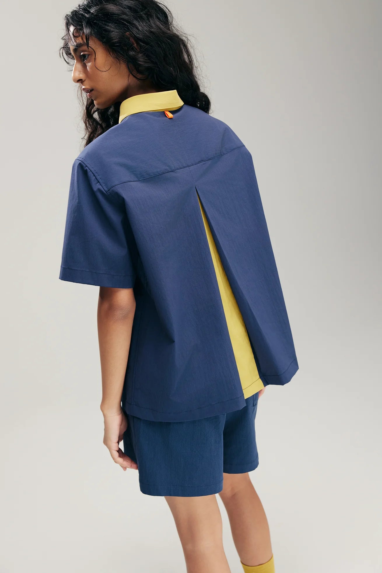 SENSU HALF-PLACKET SHIRT IN NAVY & LIME - BEV C multi label store