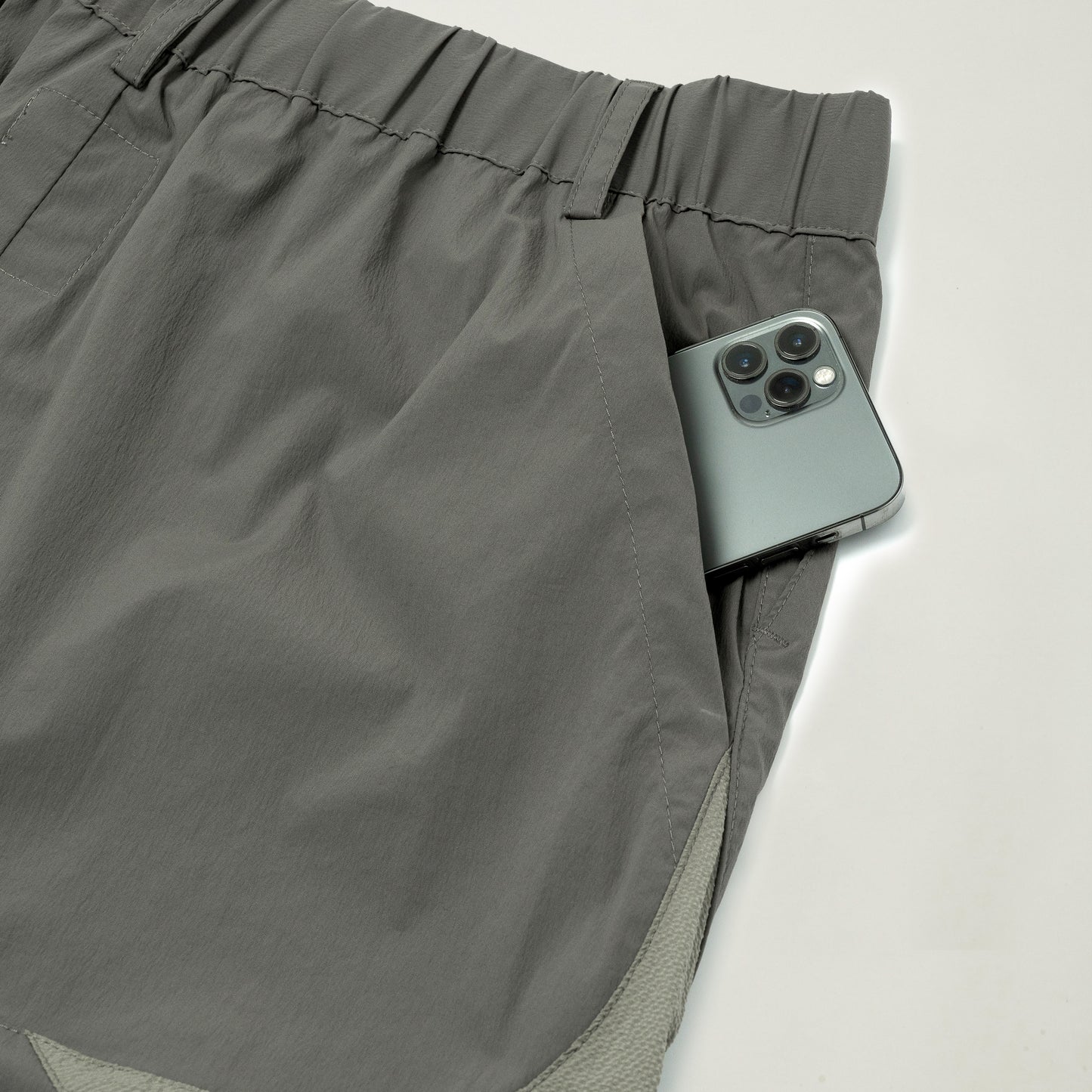 Wanderer Easy Pants V2 (Ash Brown) - BEV C multi label store