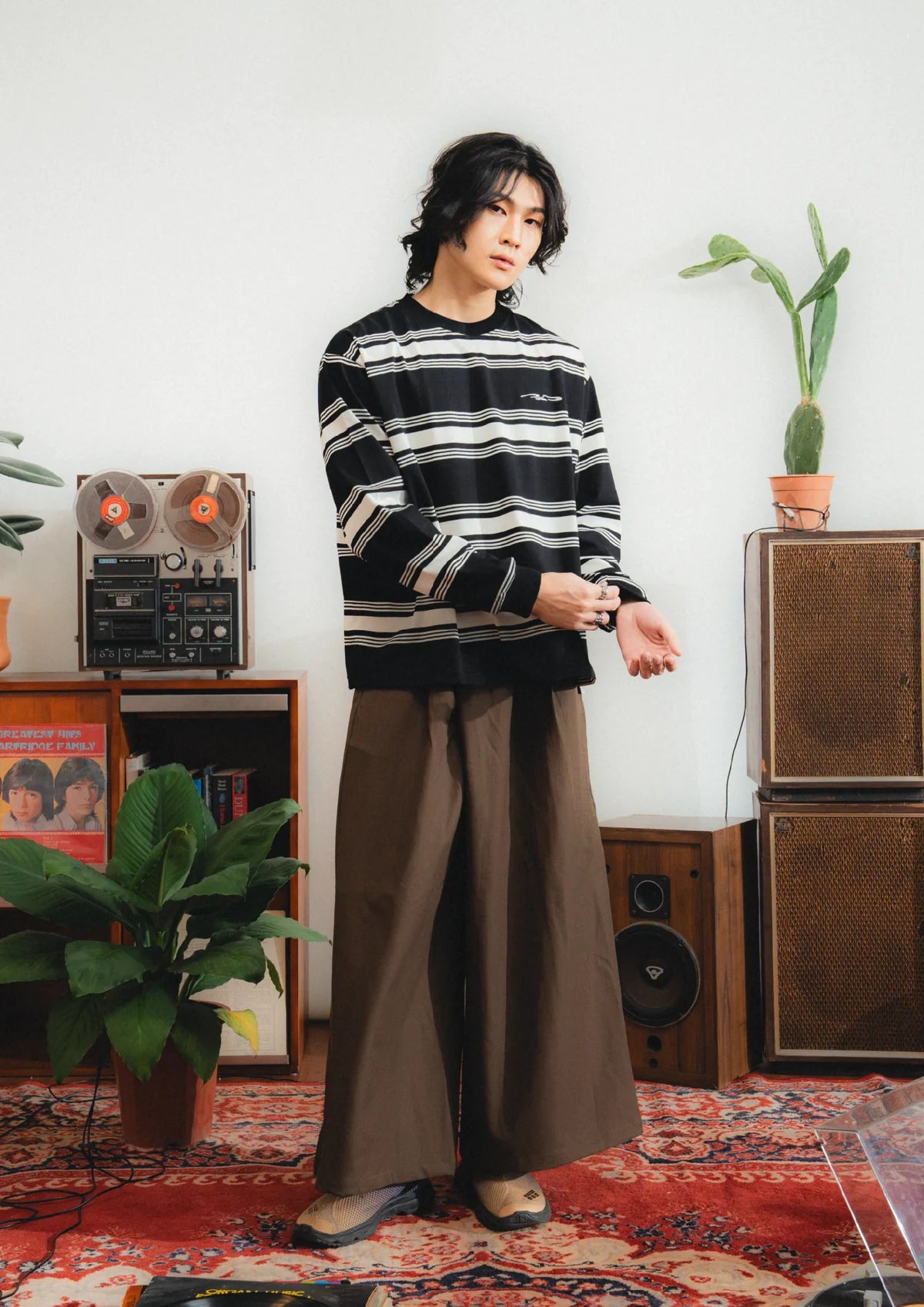 LOGO STRIPE CROPPED L/S TEE IN BLACK - BEV C multi label store