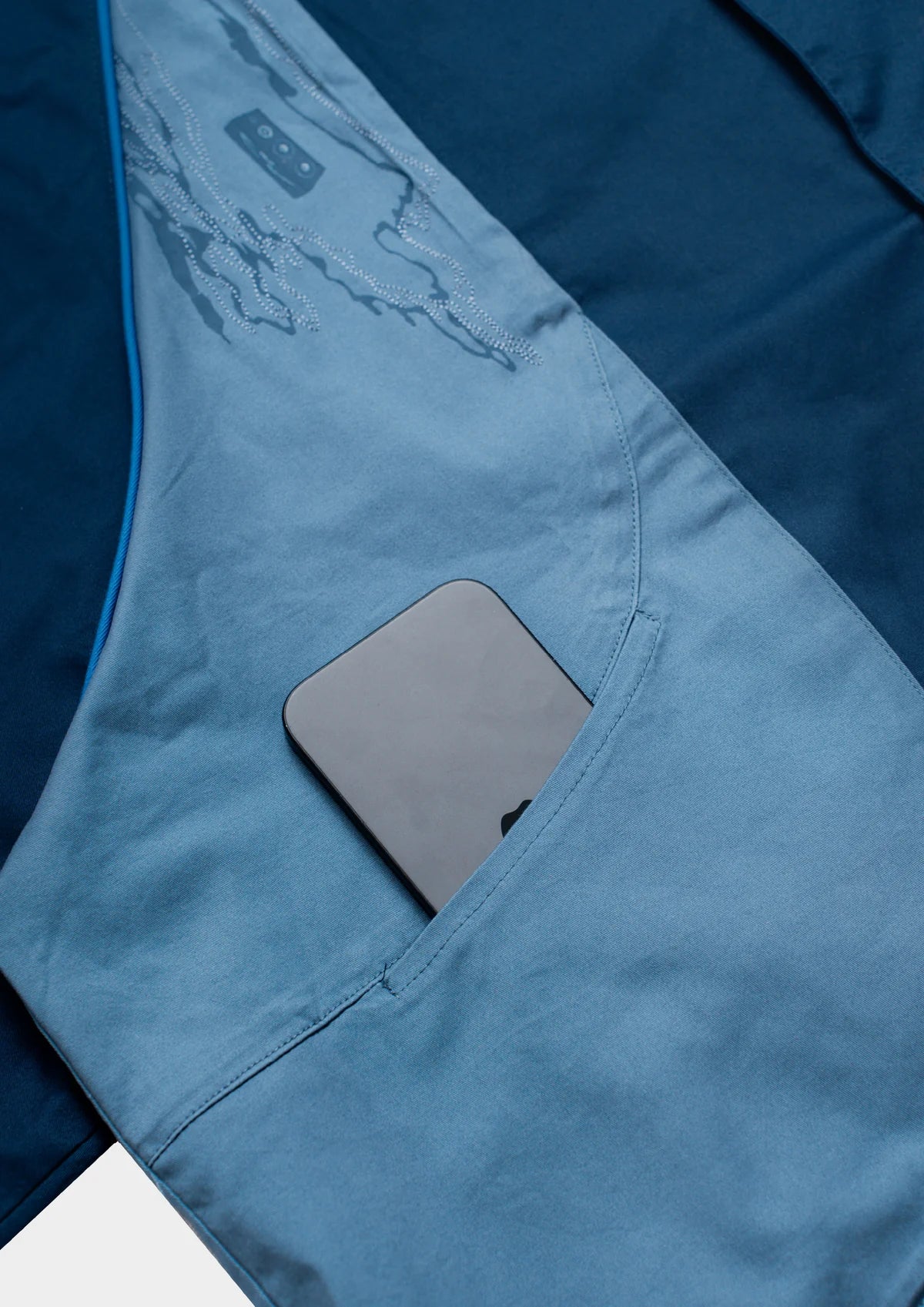SPEAKER L/S SHIRT IN BLUE - BEV C multi label store
