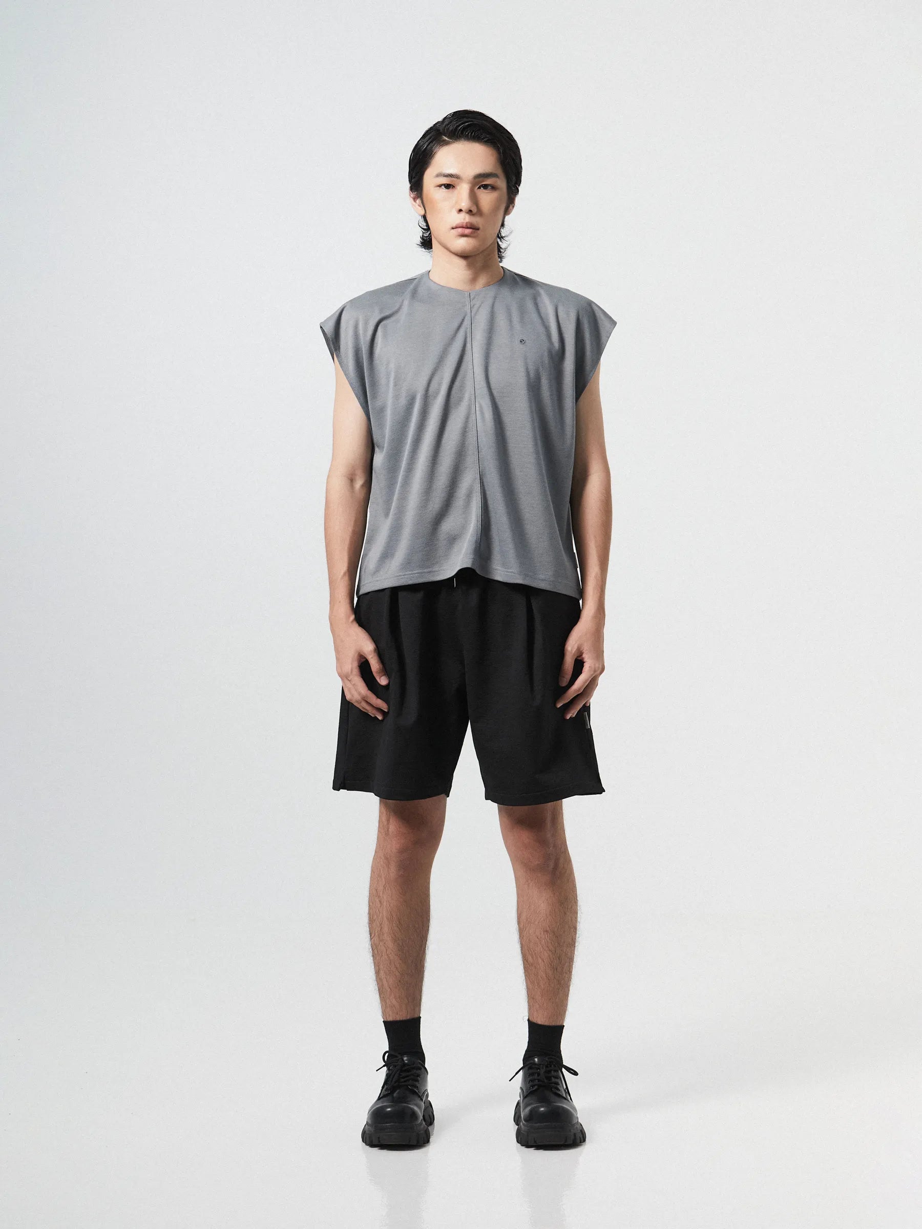 ORDINARY PLEATED SHORT - BEV C multi label store