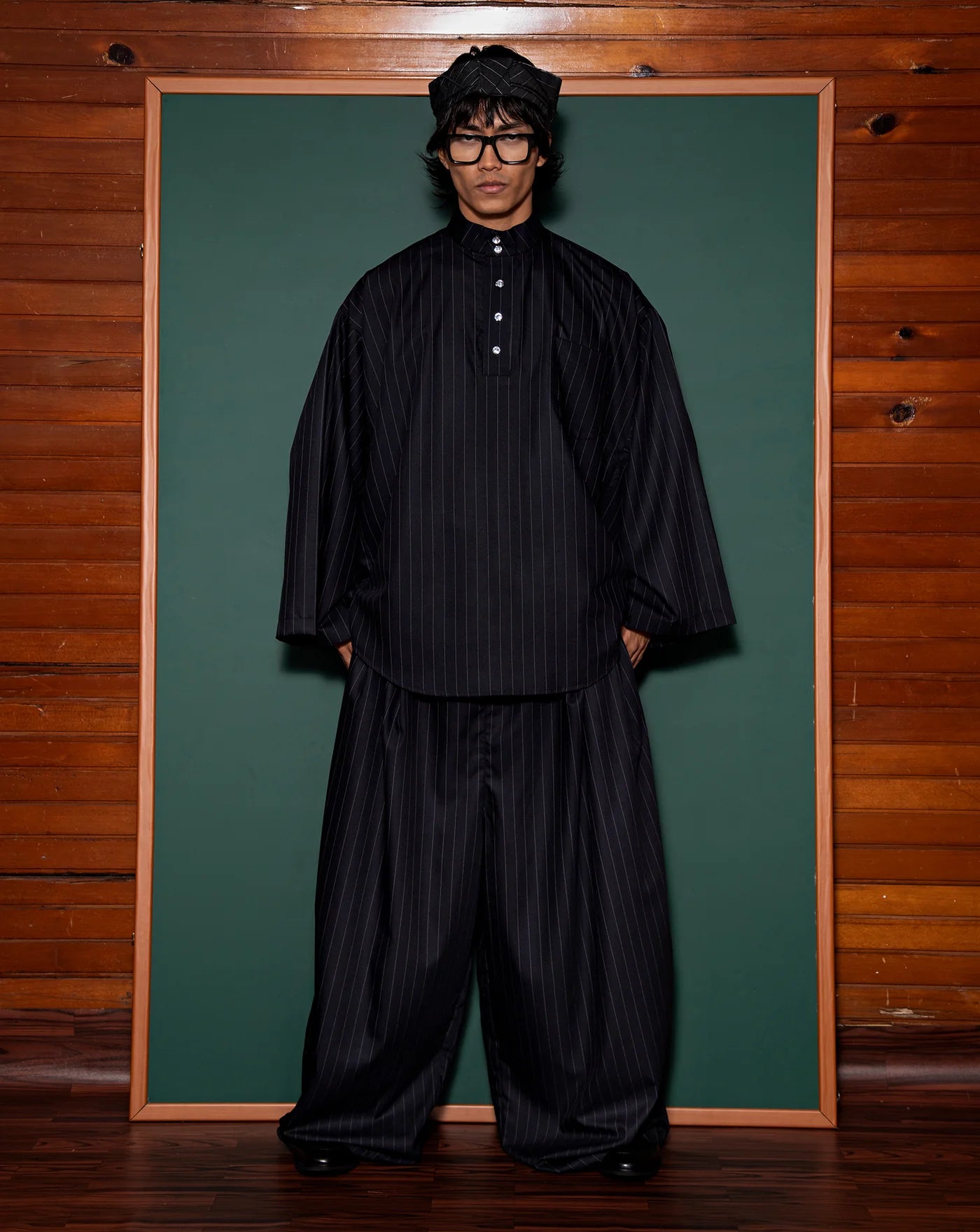 Baju Melayu Oversaiz Cekak Musang (Navy Pinstripes) - BEV C multi label store