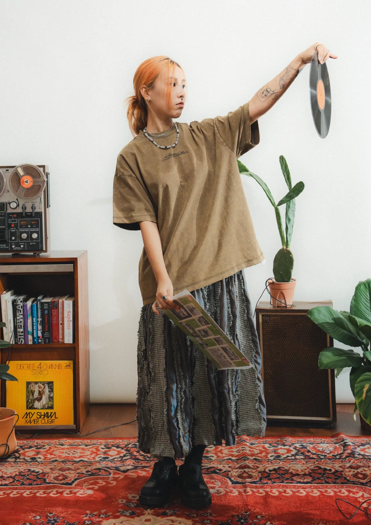 MOUNTAIN TEE WASHED IN BROWN - BEV C multi label store