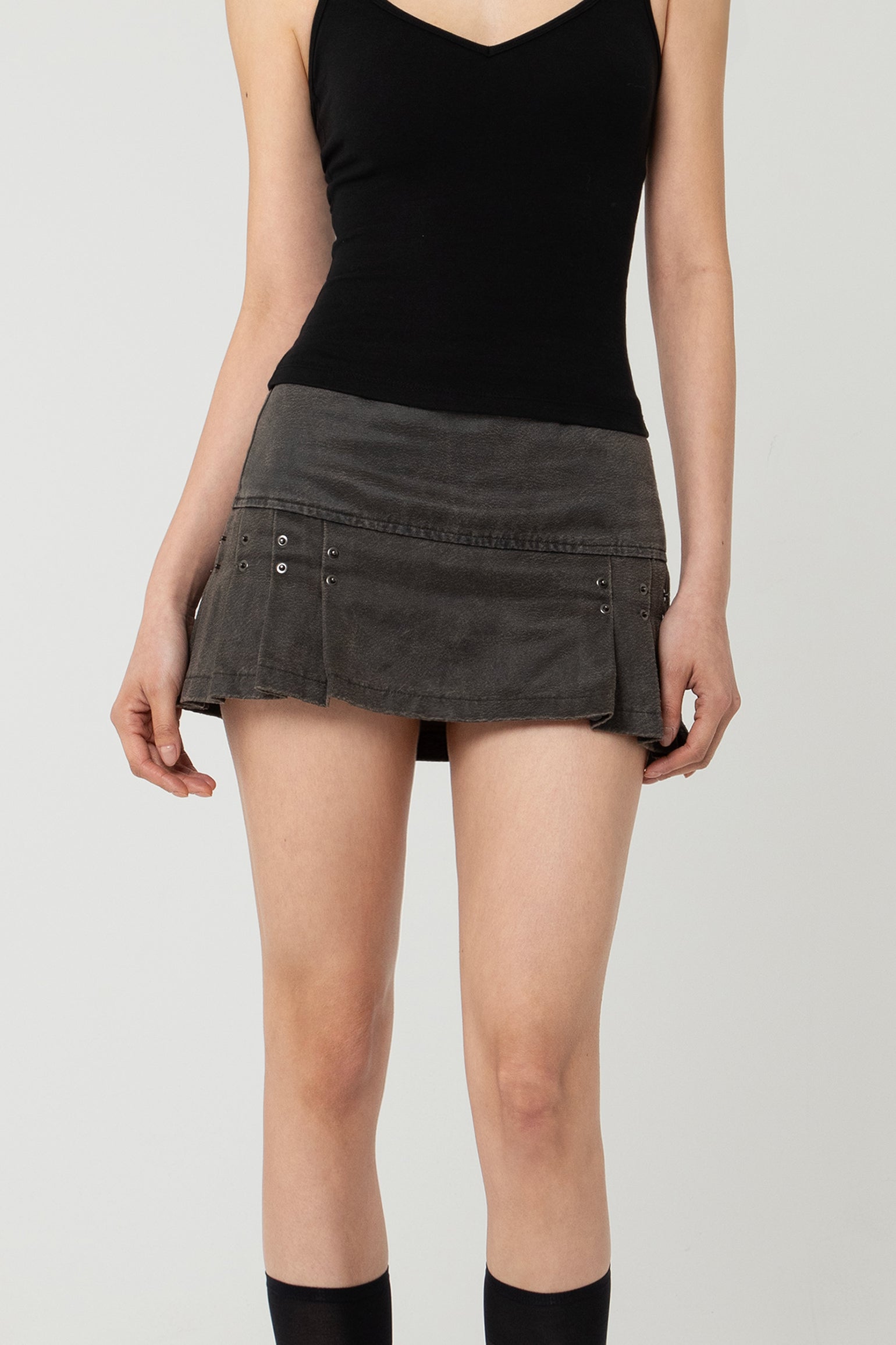 AMMO MINI SKORT COAL - BEV C multi label store