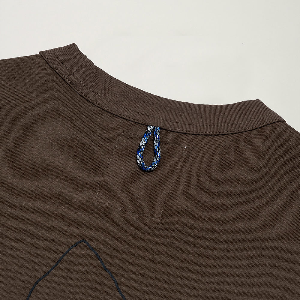 STACKS TEE - DARK BROWN - BEV C multi label store