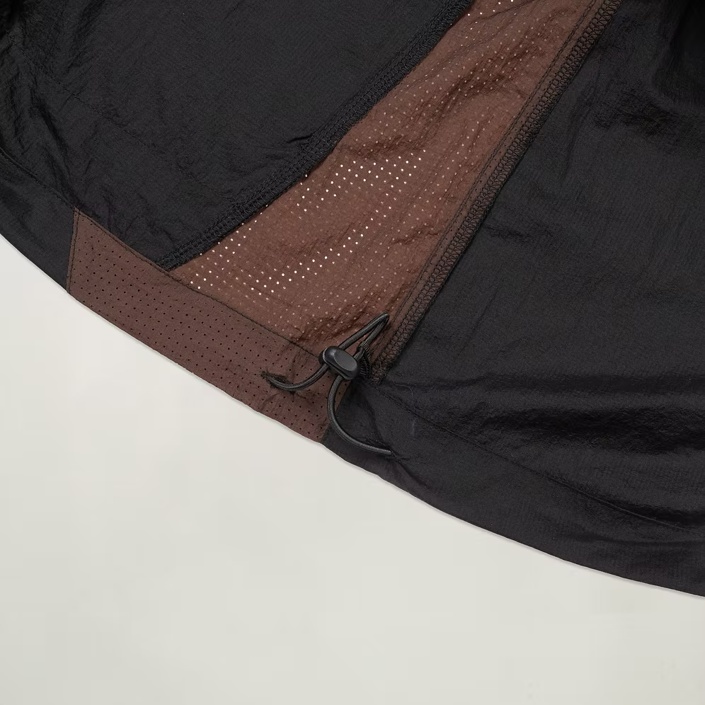 Kinetic Jacket (Black) - BEV C multi label store