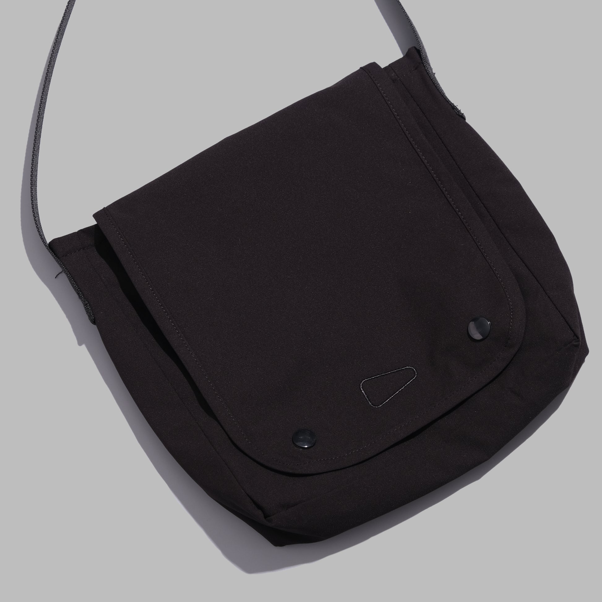 Pouch Bag / Teflon™ - Black - BEV C multi label store