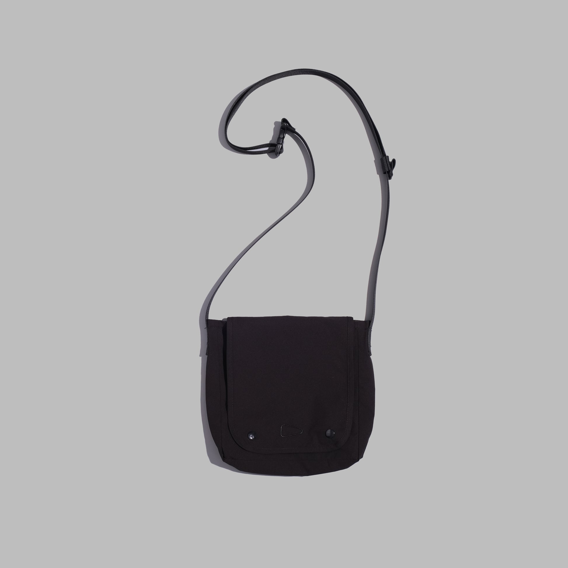 Pouch Bag / Teflon™ - Black - BEV C multi label store