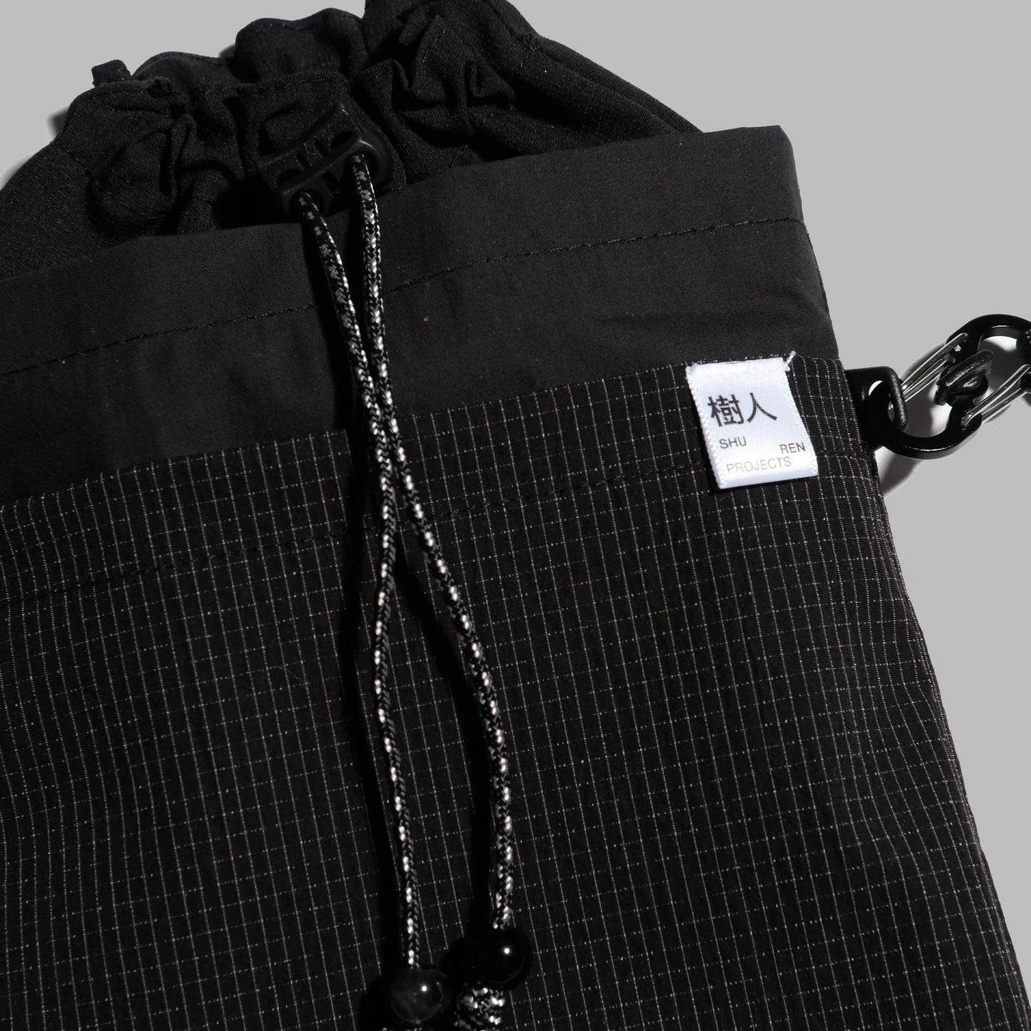 Storm Kin Pouch / Black - Water Resistant - BEV C multi label store