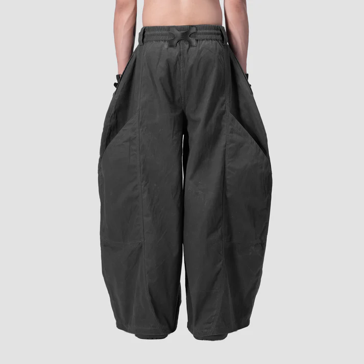 SPLIT CURVE PANTS - GREY - BEV C multi label store