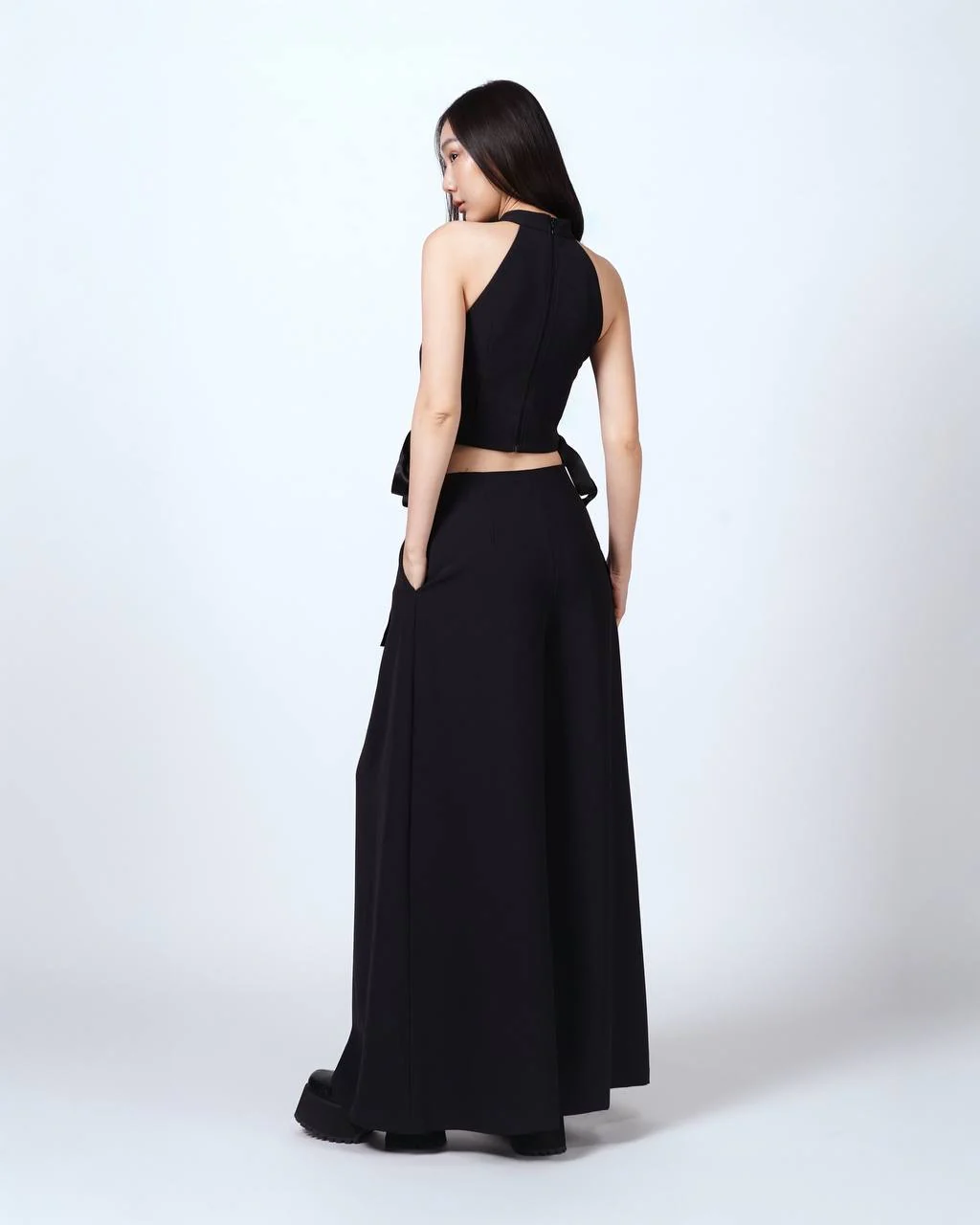 LACE-UP HALTER TOP - BLACK - BEV C multi label store