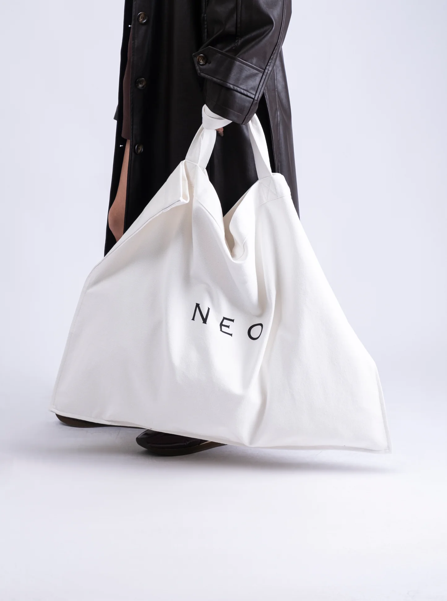 N E O Tote Bag - White - BEV C multi label store