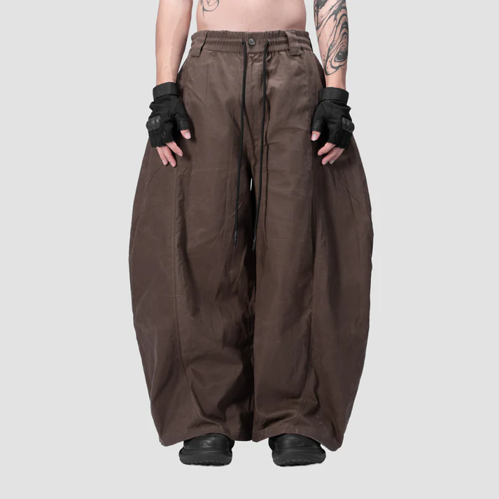 SPLIT CURVE PANTS - BROWN - BEV C multi label store
