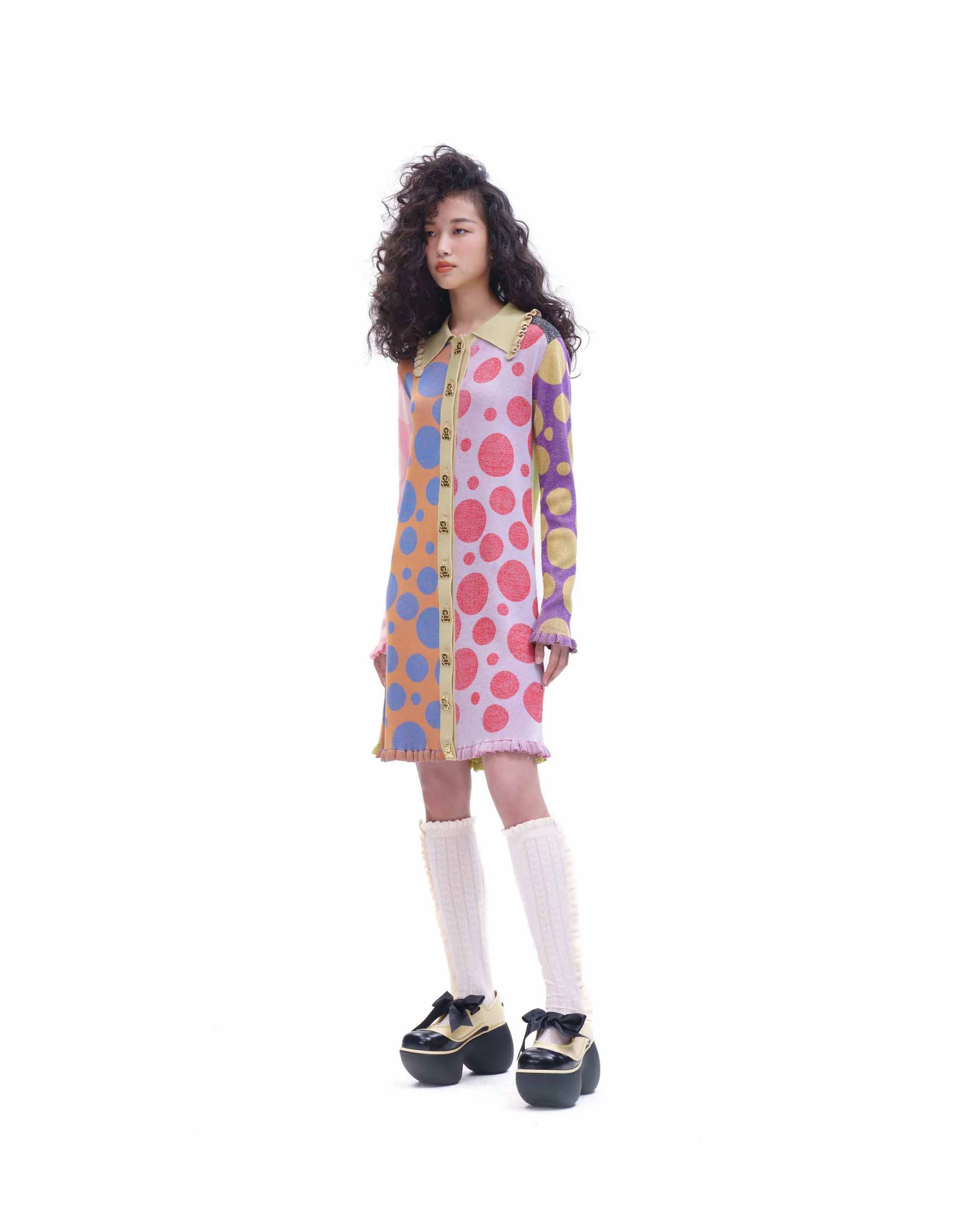7 Scenes B (Multicoloured Circle) - BEV C multi label store