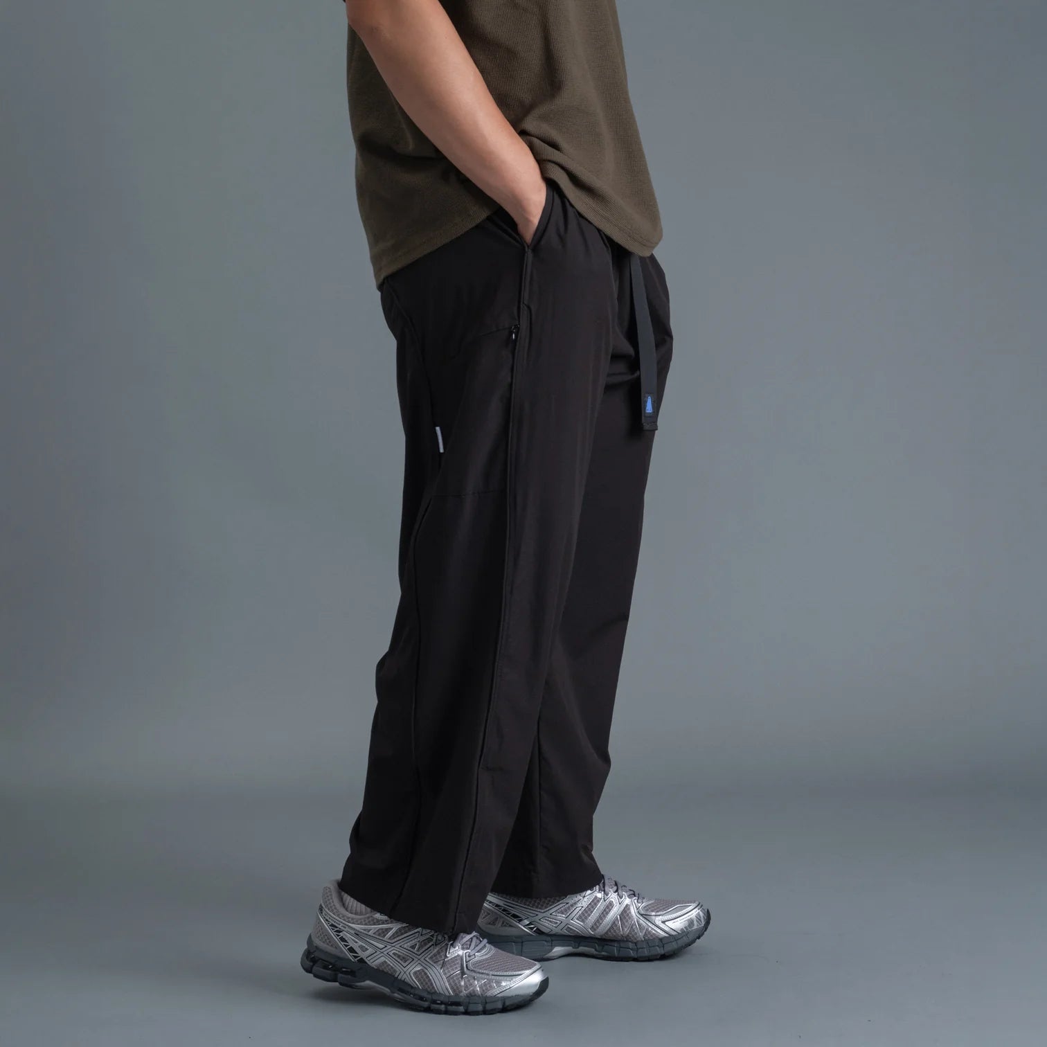 Panel Pants / Nylon – Black - BEV C multi label store