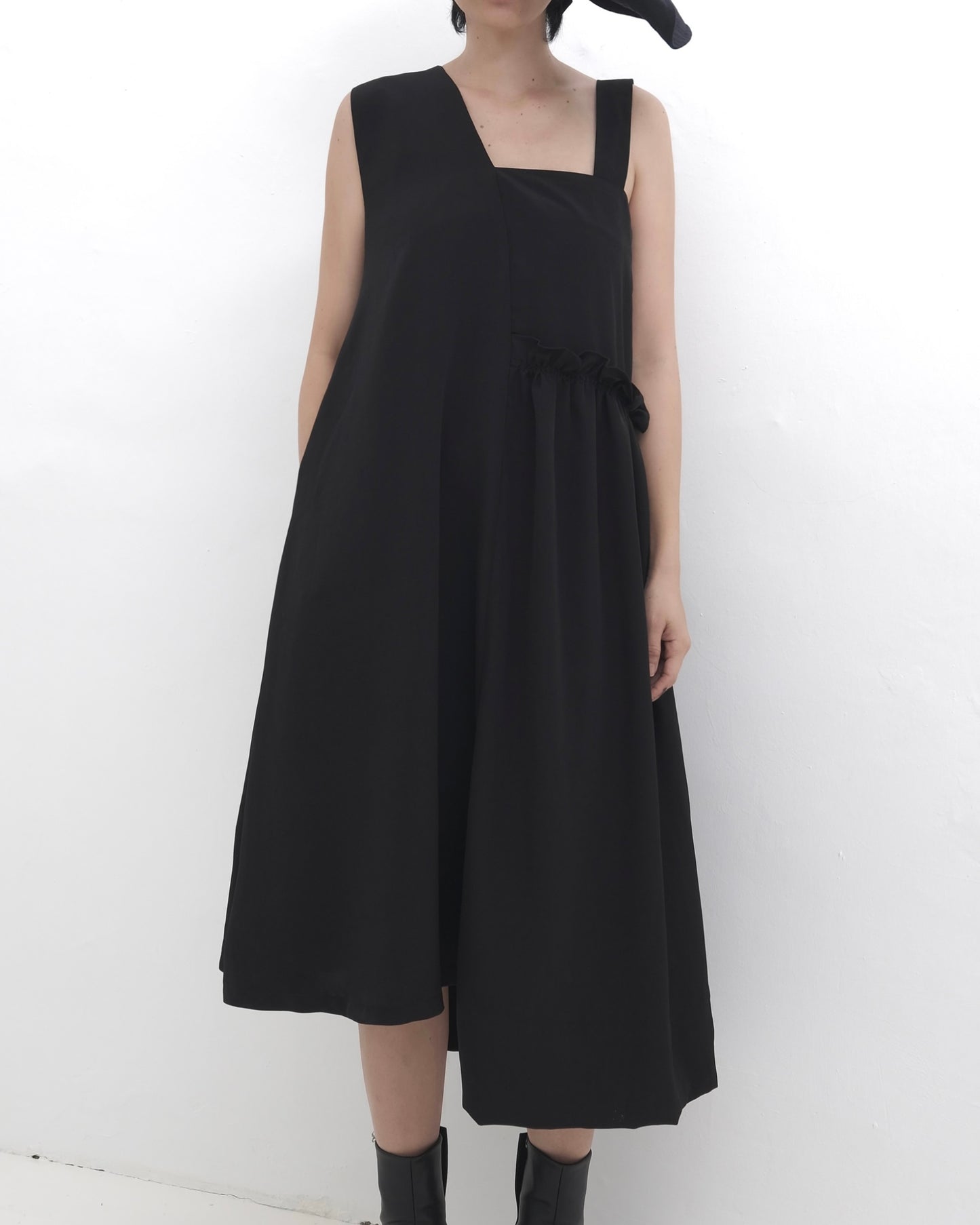 Asymmetric Dress - BEV C multi label store