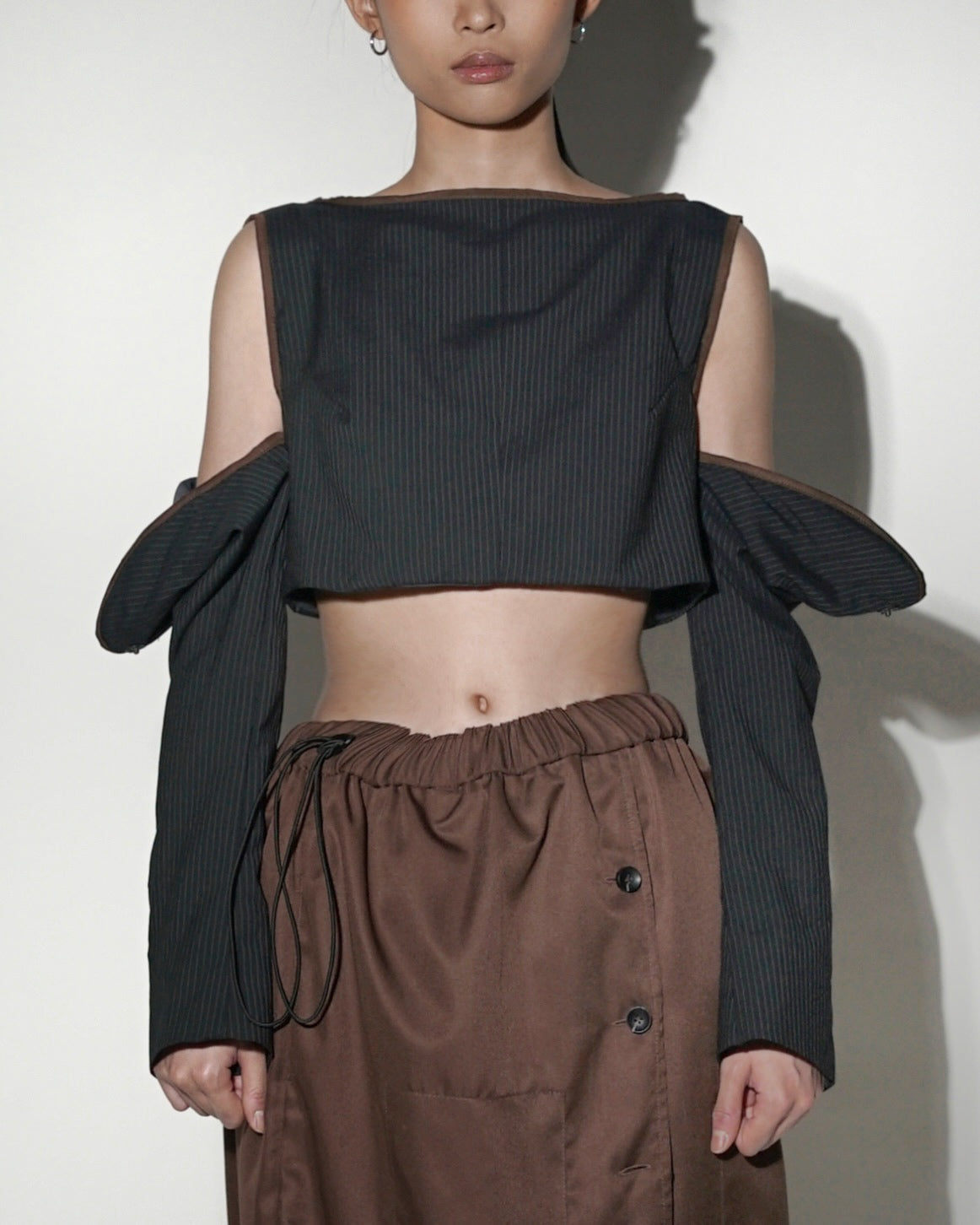 Open Up Sleeves Cropped Top [ Sustainable Line ] - BEV C multi label store
