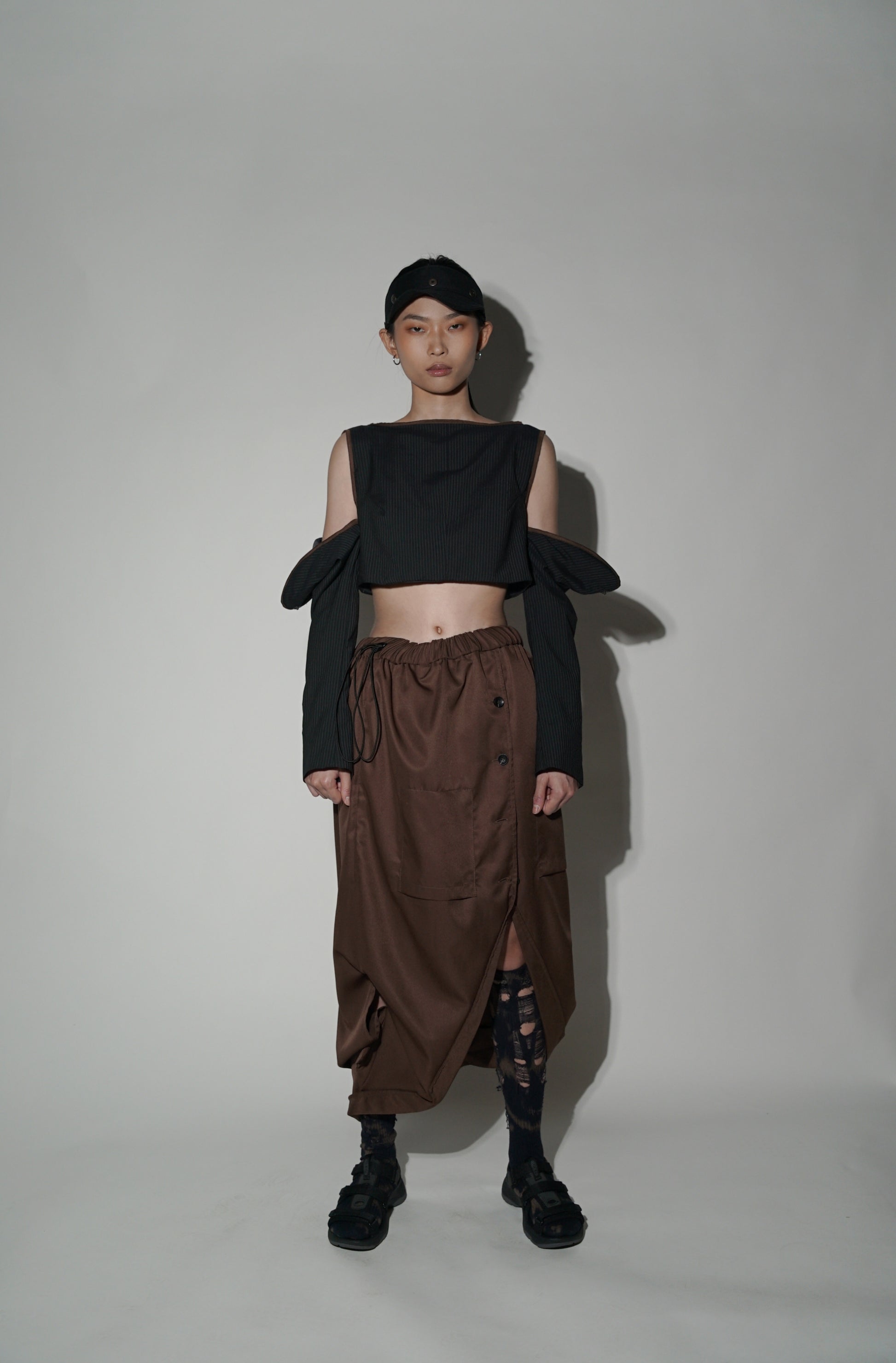 Open Up Sleeves Cropped Top [ Sustainable Line ] - BEV C multi label store