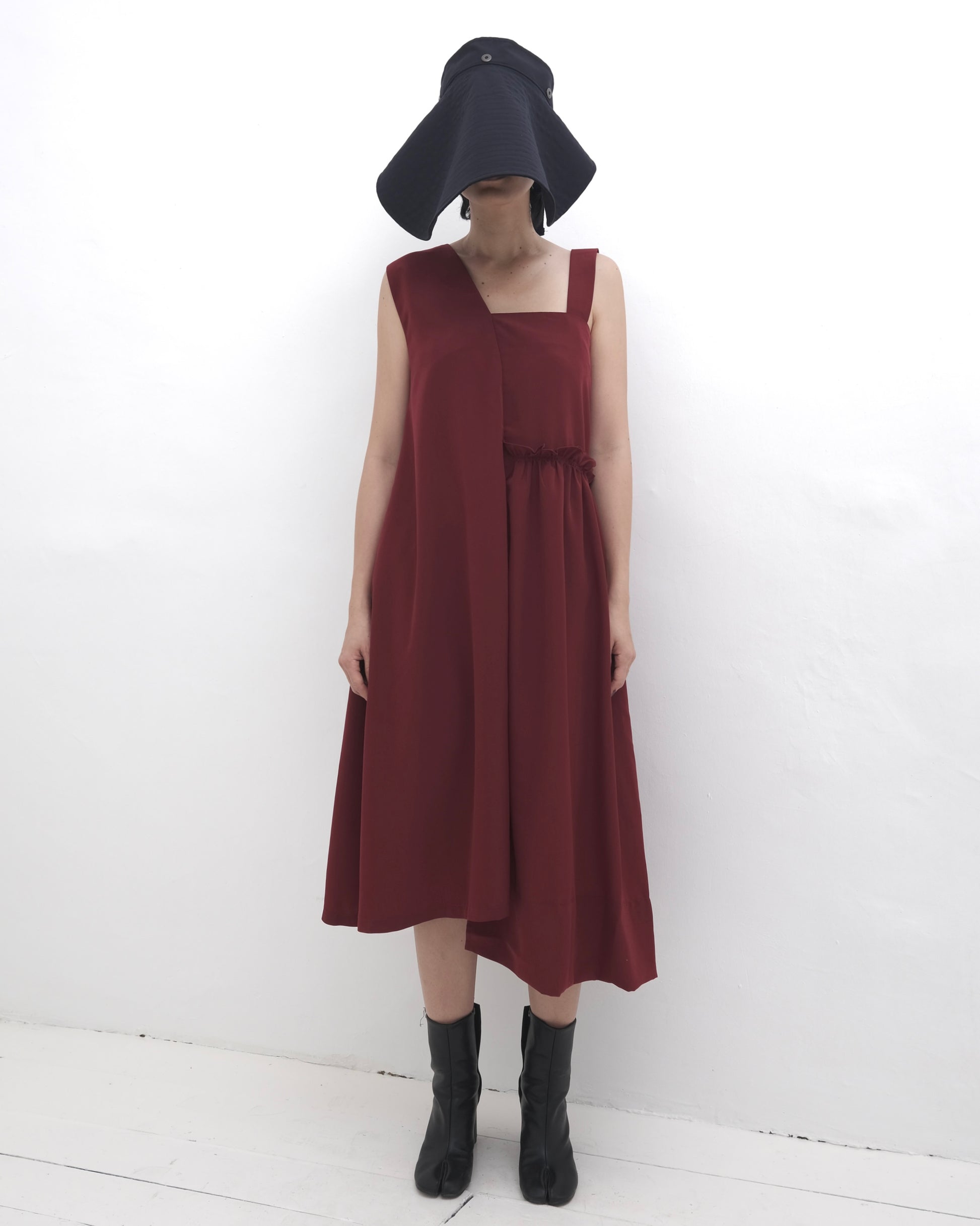 Asymmetric Dress - BEV C multi label store