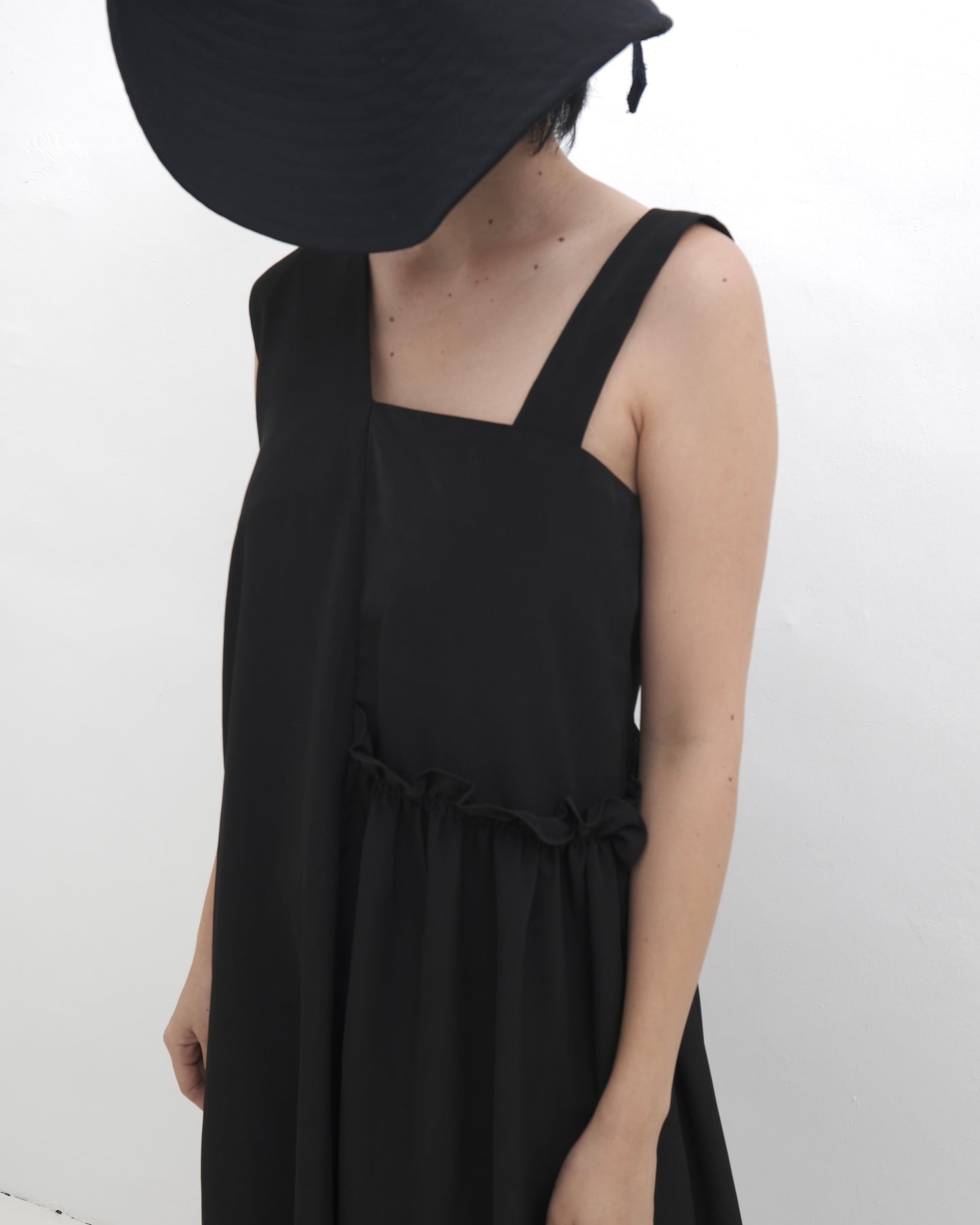 Asymmetric Dress - BEV C multi label store
