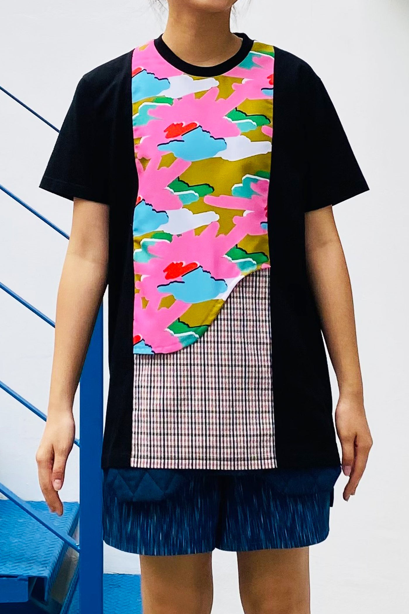 S06 UNISEX TEE || PINK SHRUB TEE - BEV C multi label store