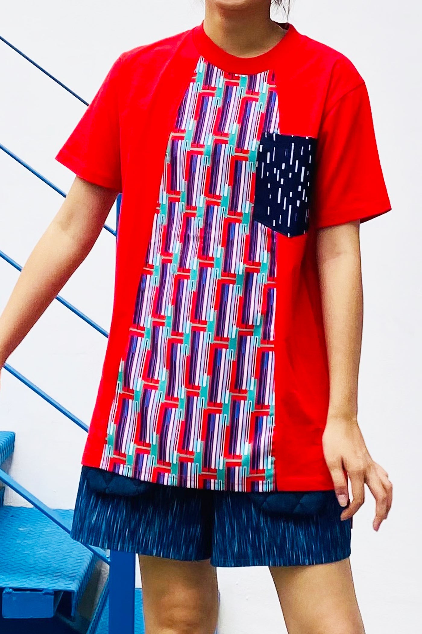 S06 UNISEX TEE || RED BRICKS TEE - BEV C multi label store
